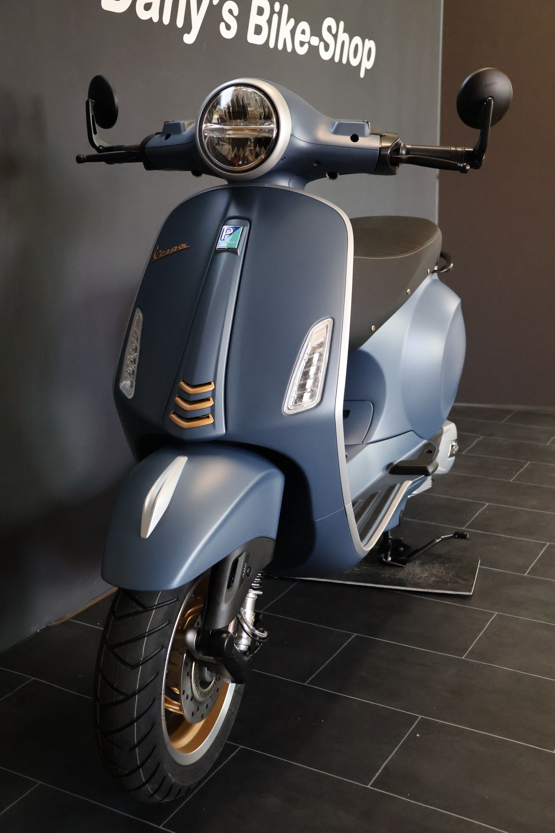 PIAGGIO Vespa 125 Primavera Officina 8 MY26 E5+-image-1