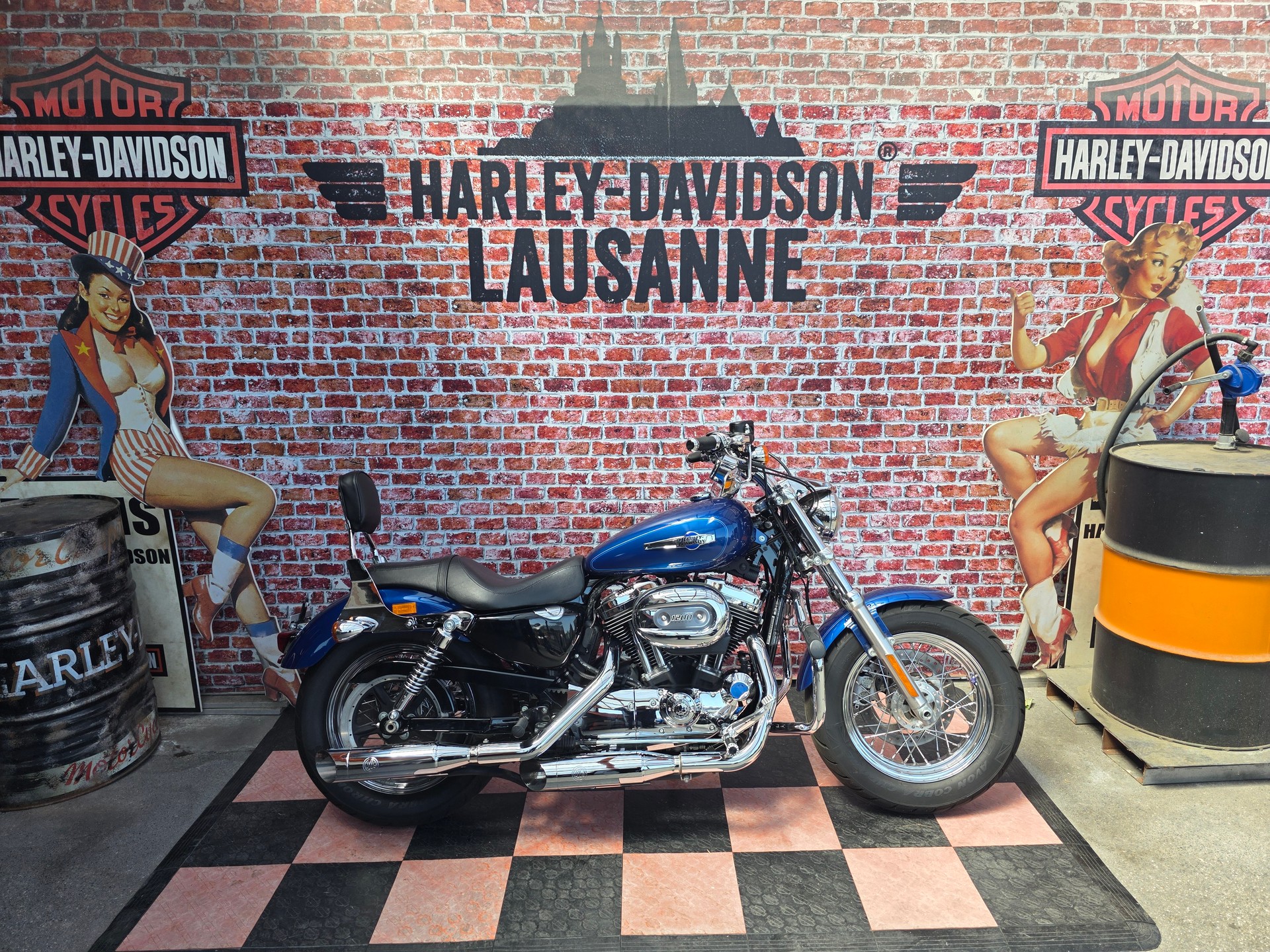 HARLEY-DAVIDSON XL 1200 C Sportster Custom ABS-image-0