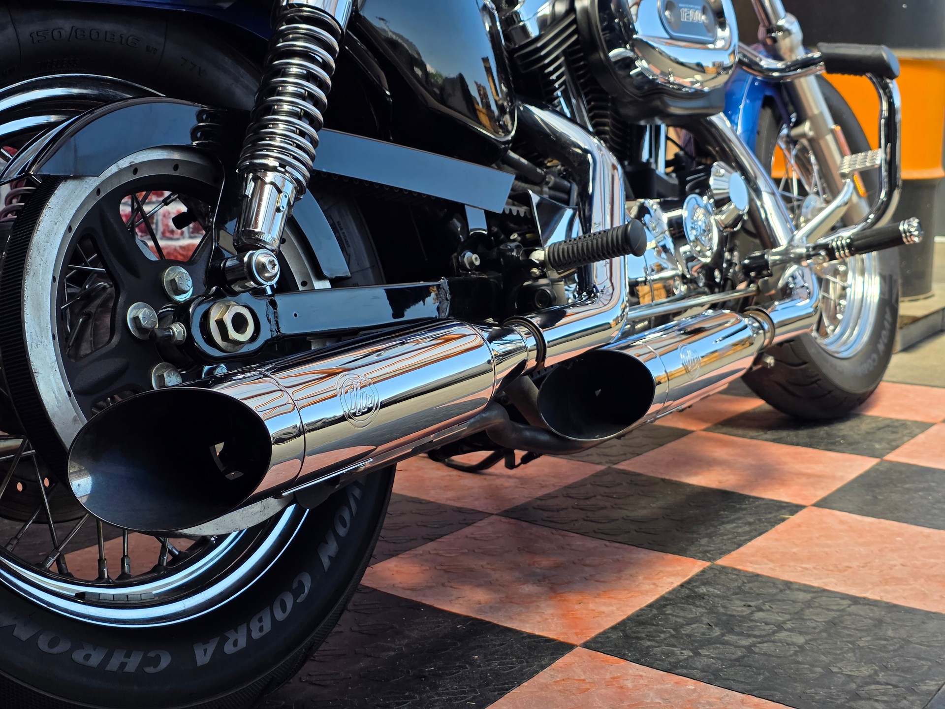 HARLEY-DAVIDSON XL 1200 C Sportster Custom ABS-image-9