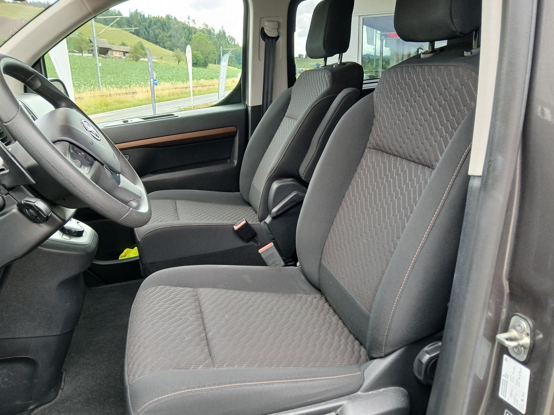 TOYOTA PROACE Verso L1 2.0 D Trend-image-8