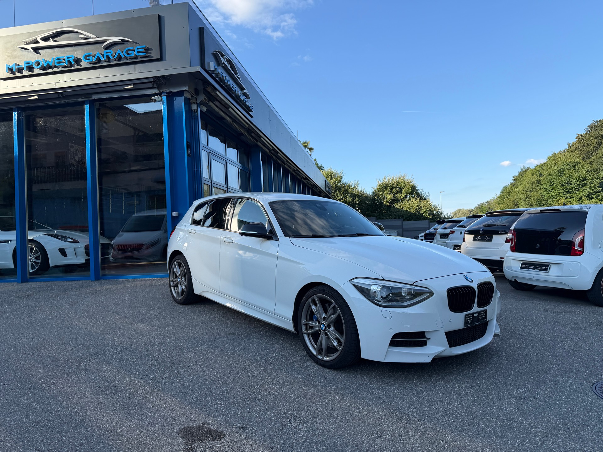 BMW M135i xDrive Steptronic-image-1