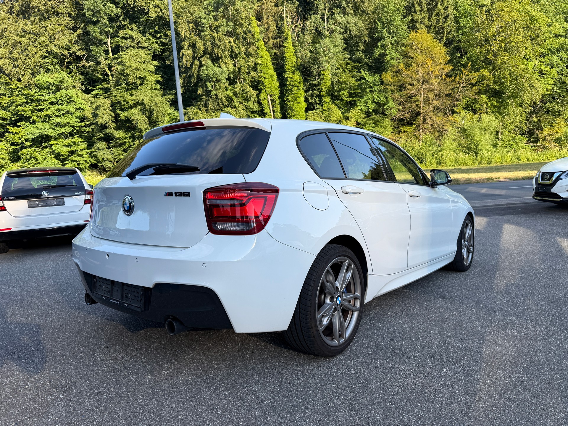 BMW M135i xDrive Steptronic-image-3