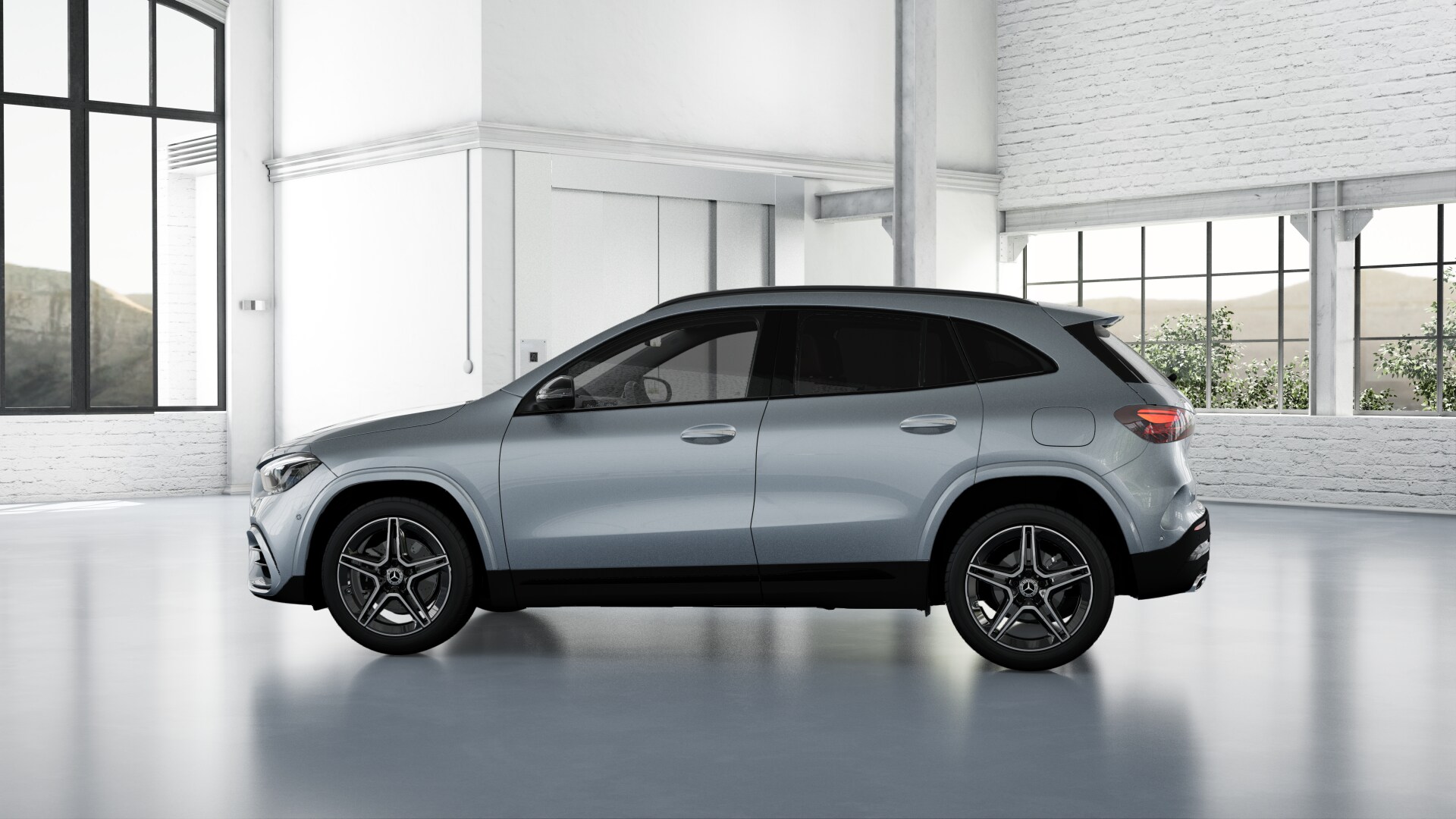 MERCEDES-BENZ GLA 220 4Matic 8G-DCT-showroom-element-1