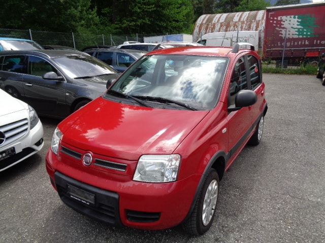 FIAT Panda 1.3 16V JTD Climbing 4x4-image-11