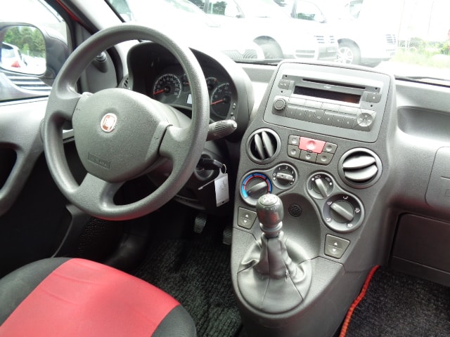 FIAT Panda 1.3 16V JTD Climbing 4x4-image-7