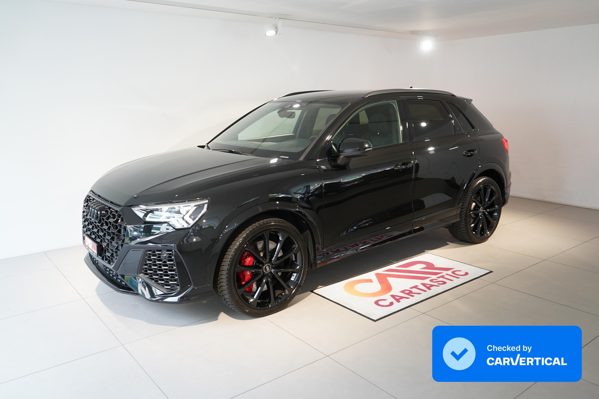 AUDI RS Q3 2.5 TFSI quattro S-Tronic