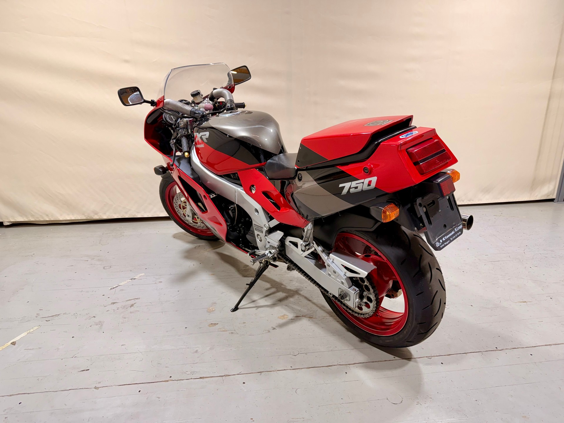 KAWASAKI ZXR-750-image-11