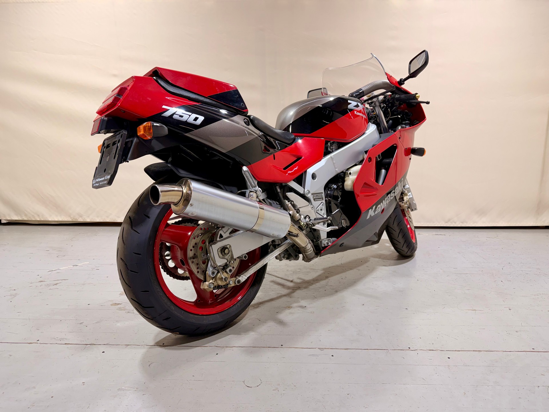 KAWASAKI ZXR-750-image-10