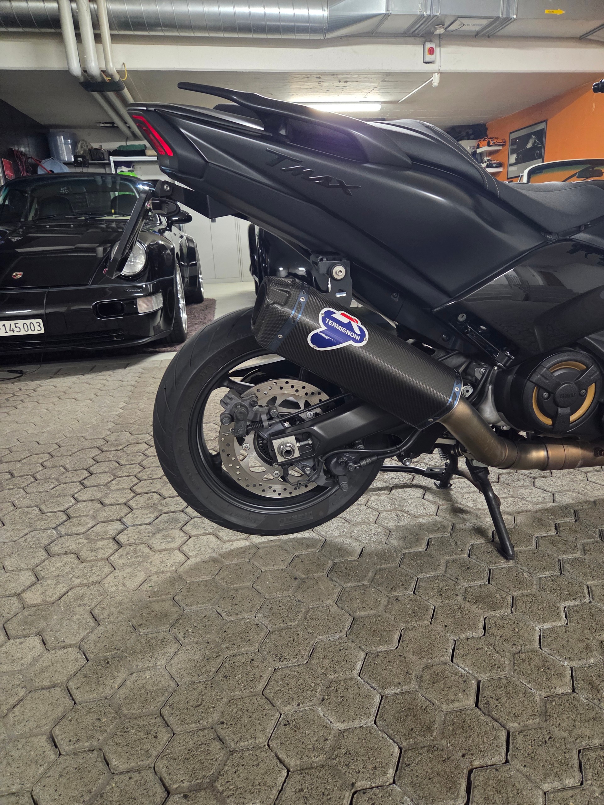 YAMAHA T-MAX XP 530 SX ABS-image-2