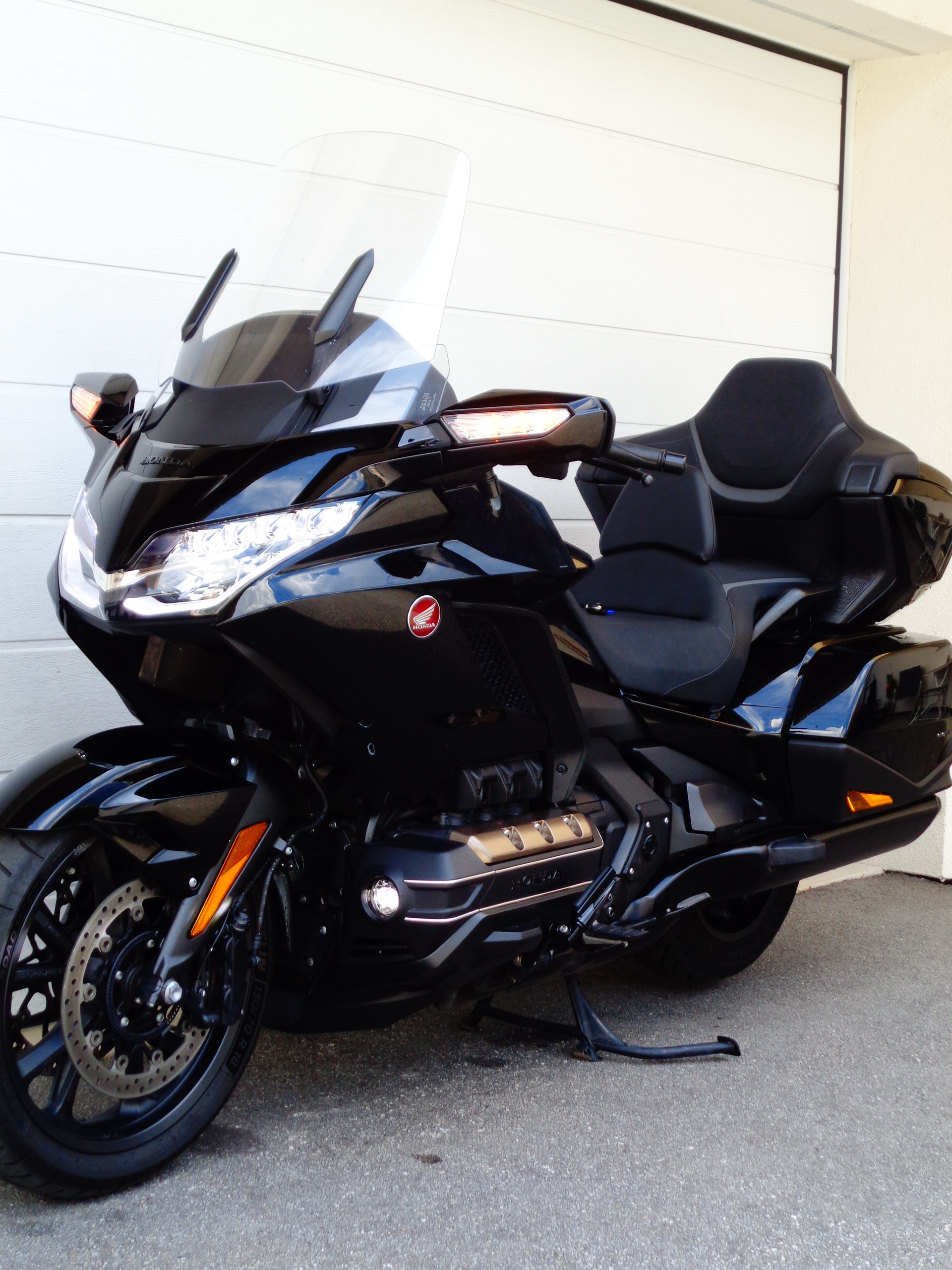 HONDA GL 1800 ES Tour Goldwing E-Suspension-image-6