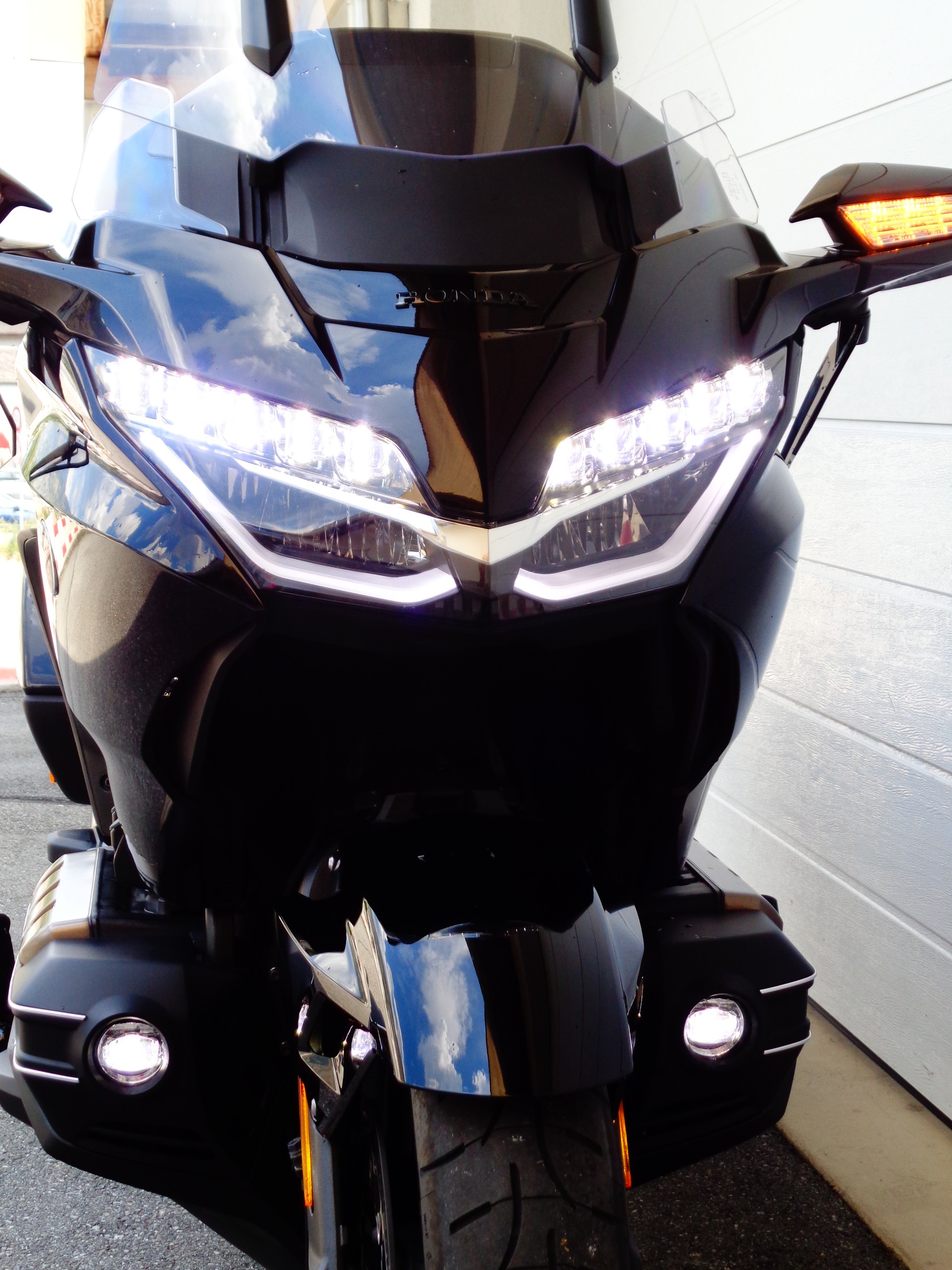 HONDA GL 1800 ES Tour Goldwing E-Suspension-image-9