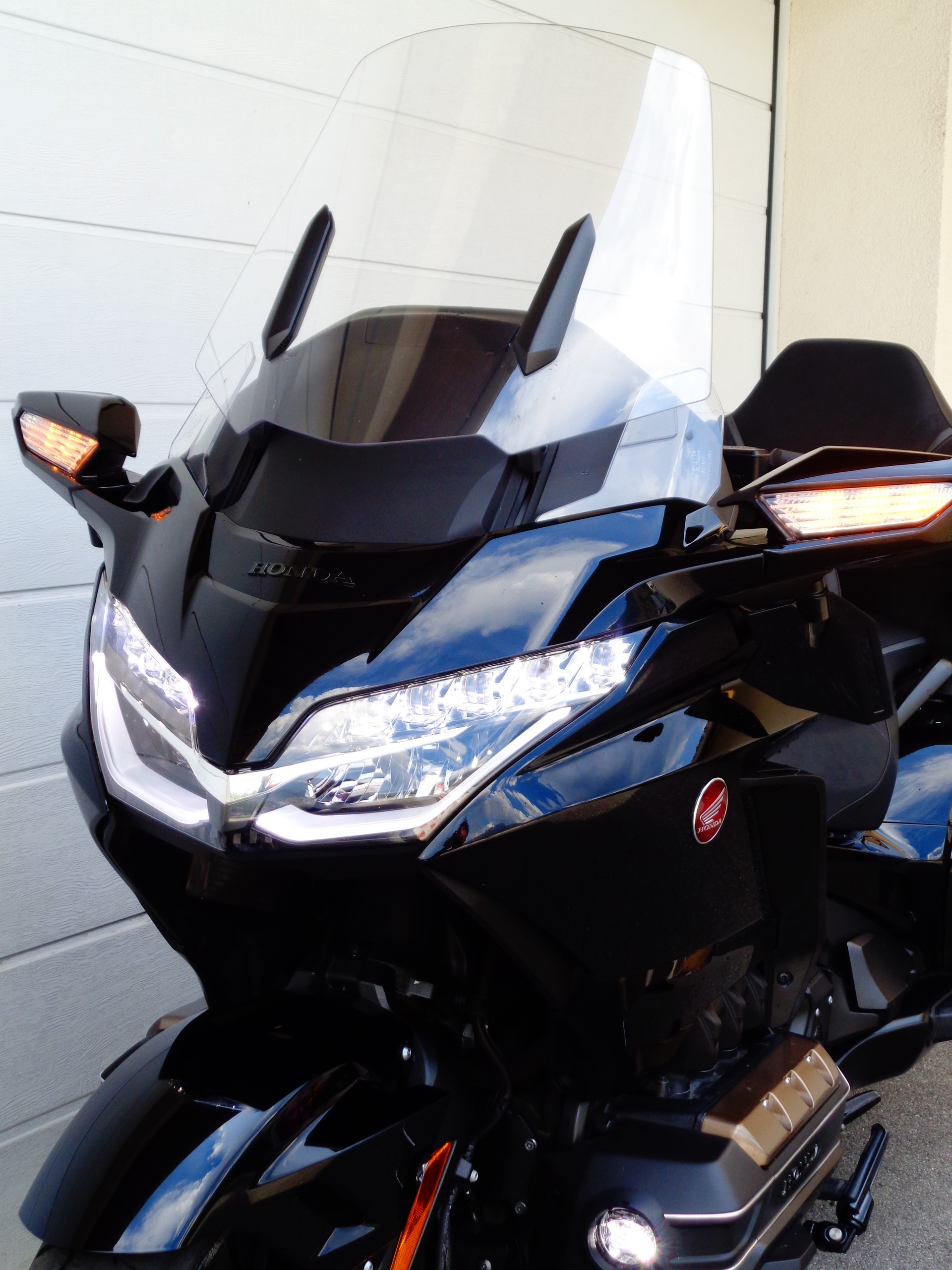 HONDA GL 1800 ES Tour Goldwing E-Suspension-image-8