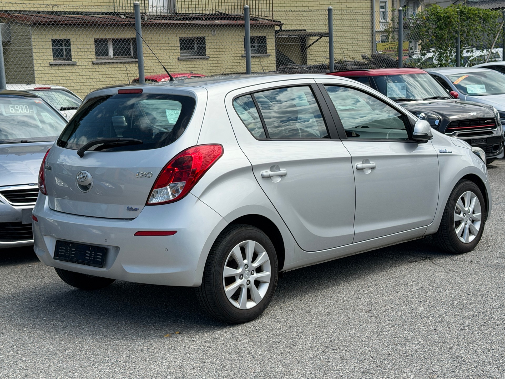 HYUNDAI i20 1.4 Style-image-15