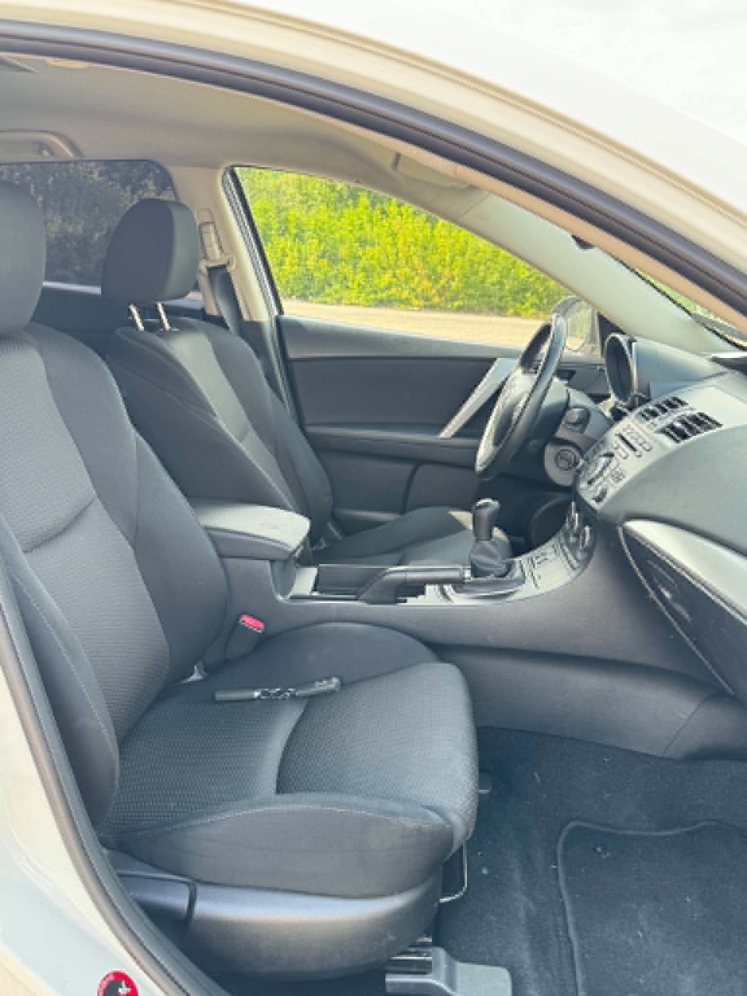 MAZDA 3 2.0 16V DISI Sport-image-10