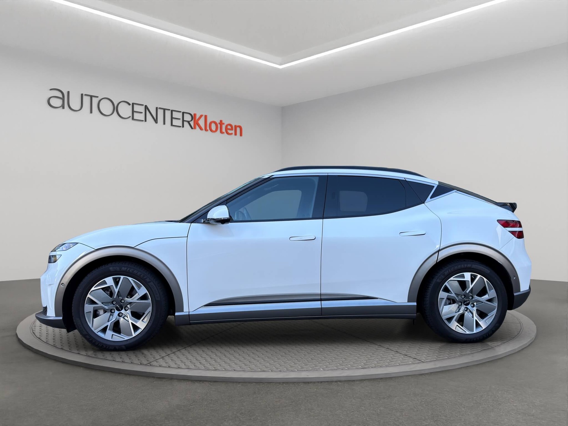 GENESIS GV60 Single Motor Premium-showroom-element-2