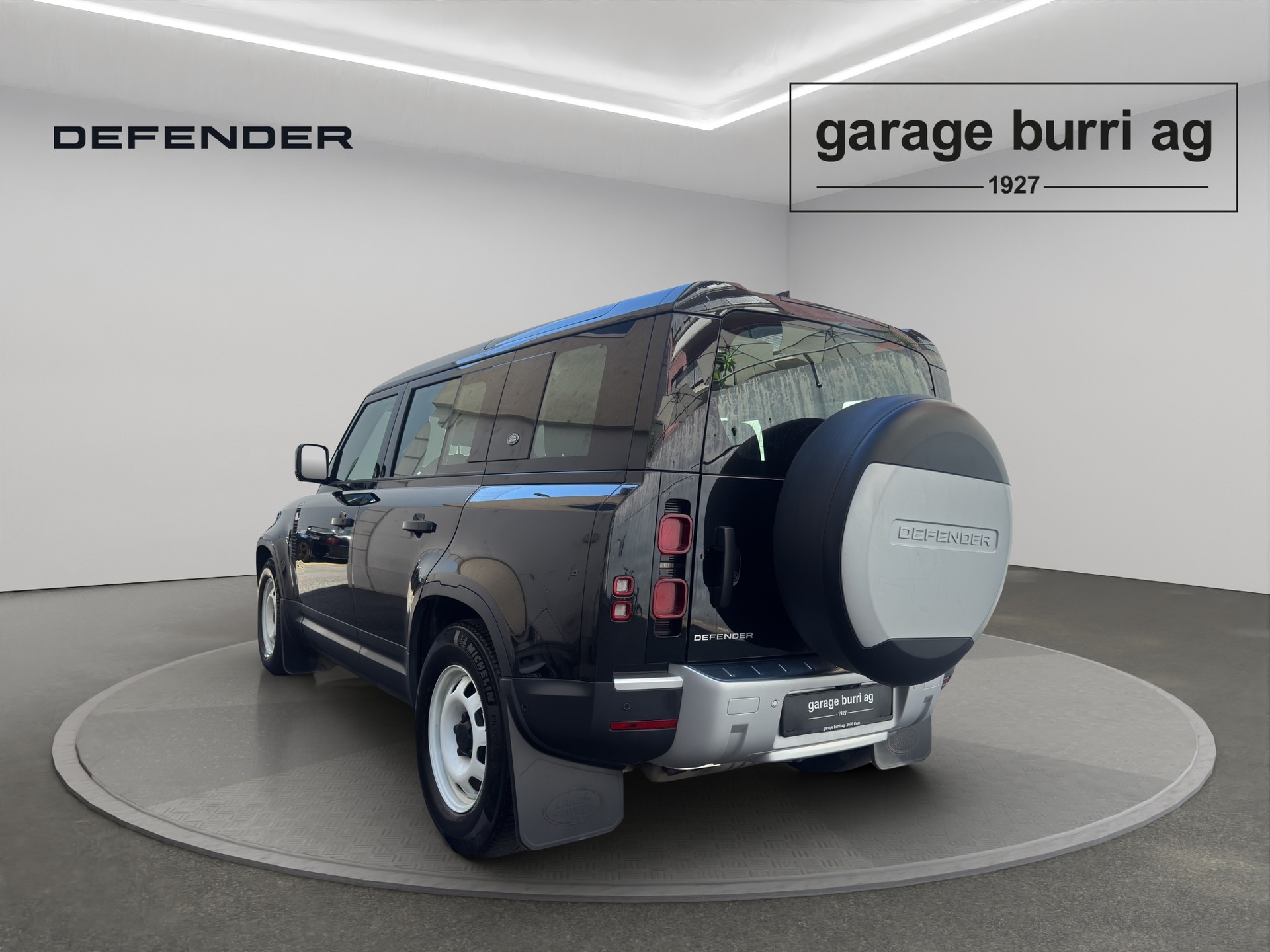 LAND ROVER Defender 110 3.0 D I6 200-showroom-element-1