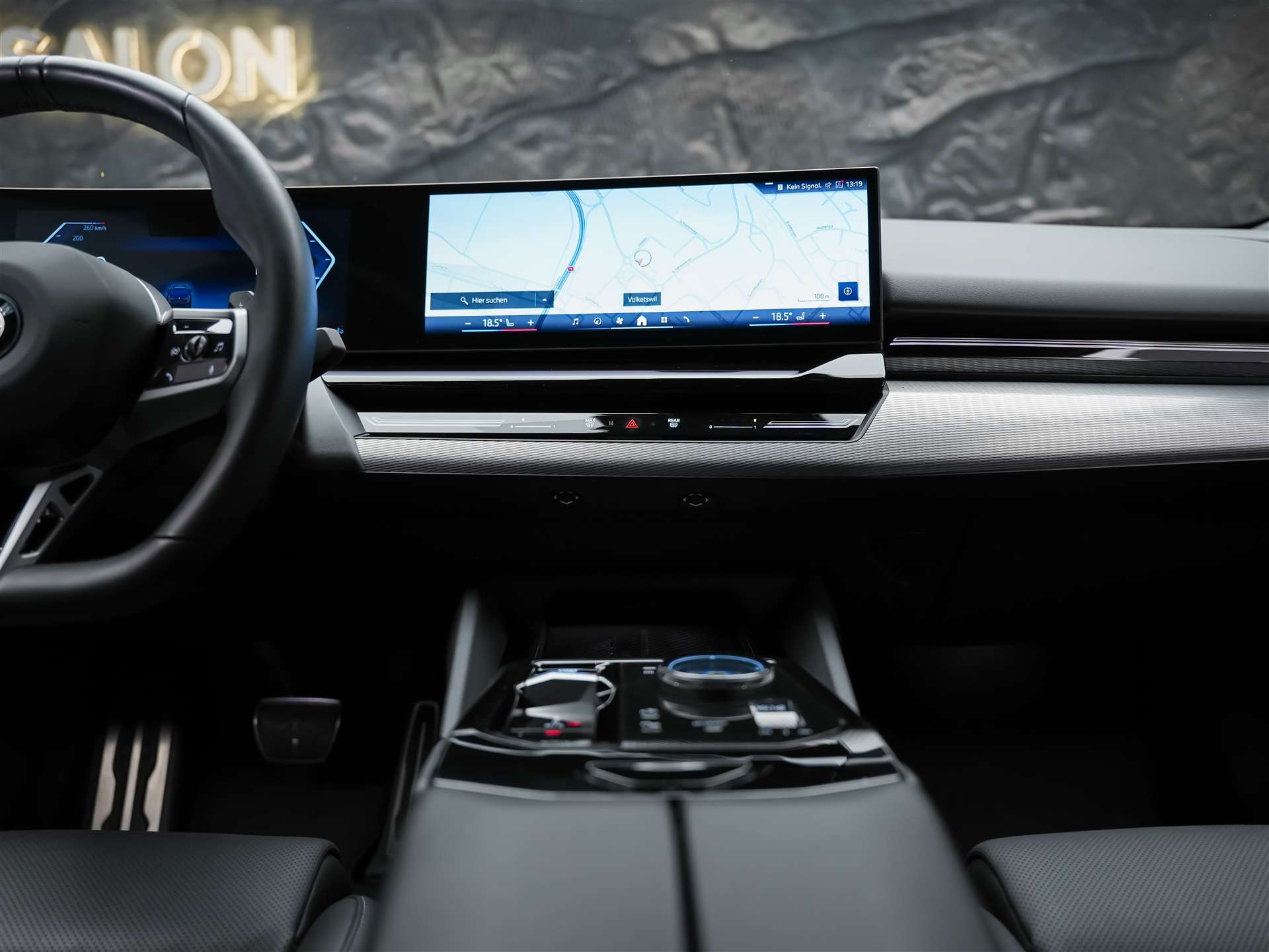 BMW 520d xDrive M Sport Steptronic *21" Felgen*All Black*Driving Assistant Plus*-image-19