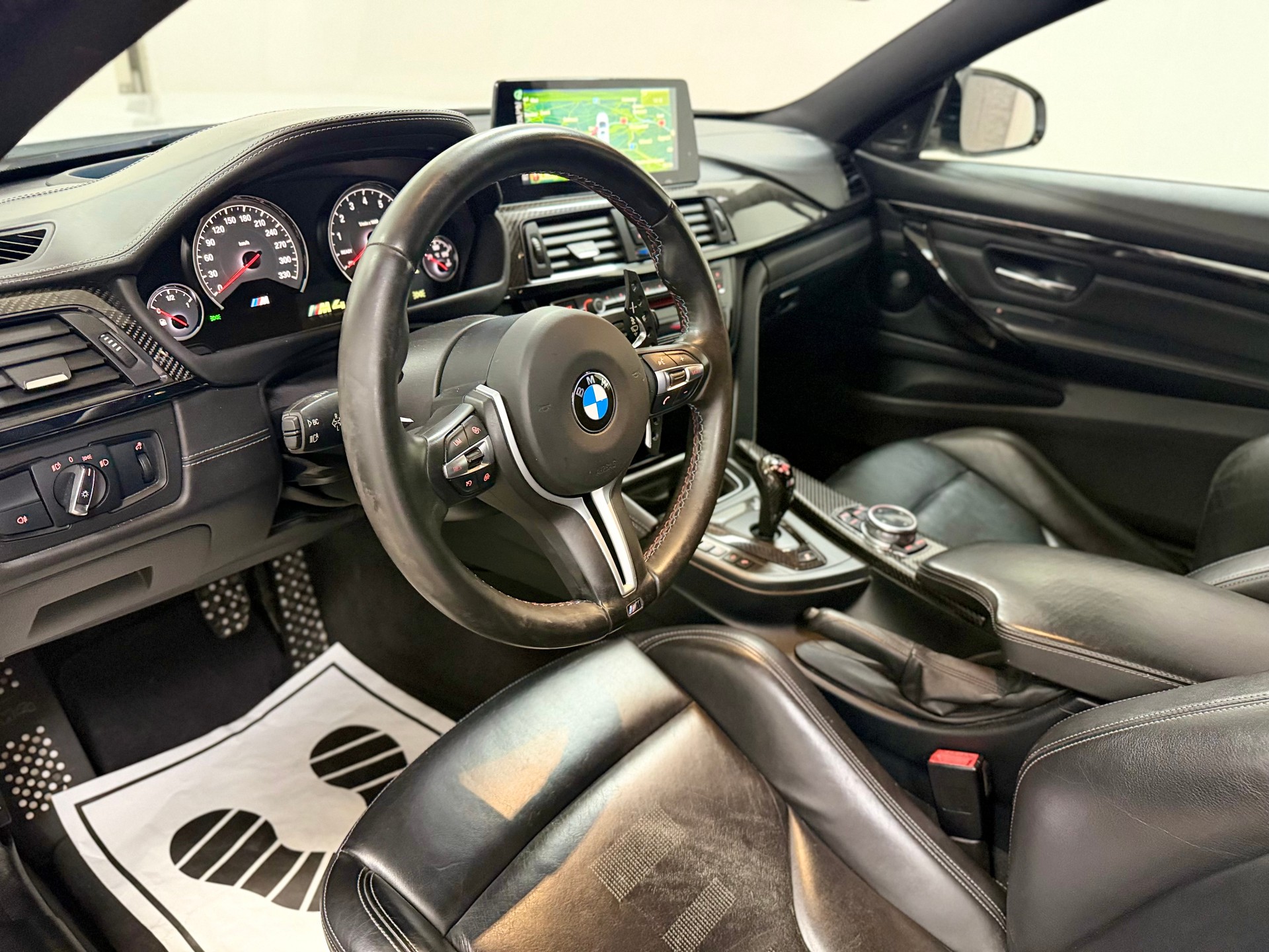 BMW M4 Coupé DKG-image-7