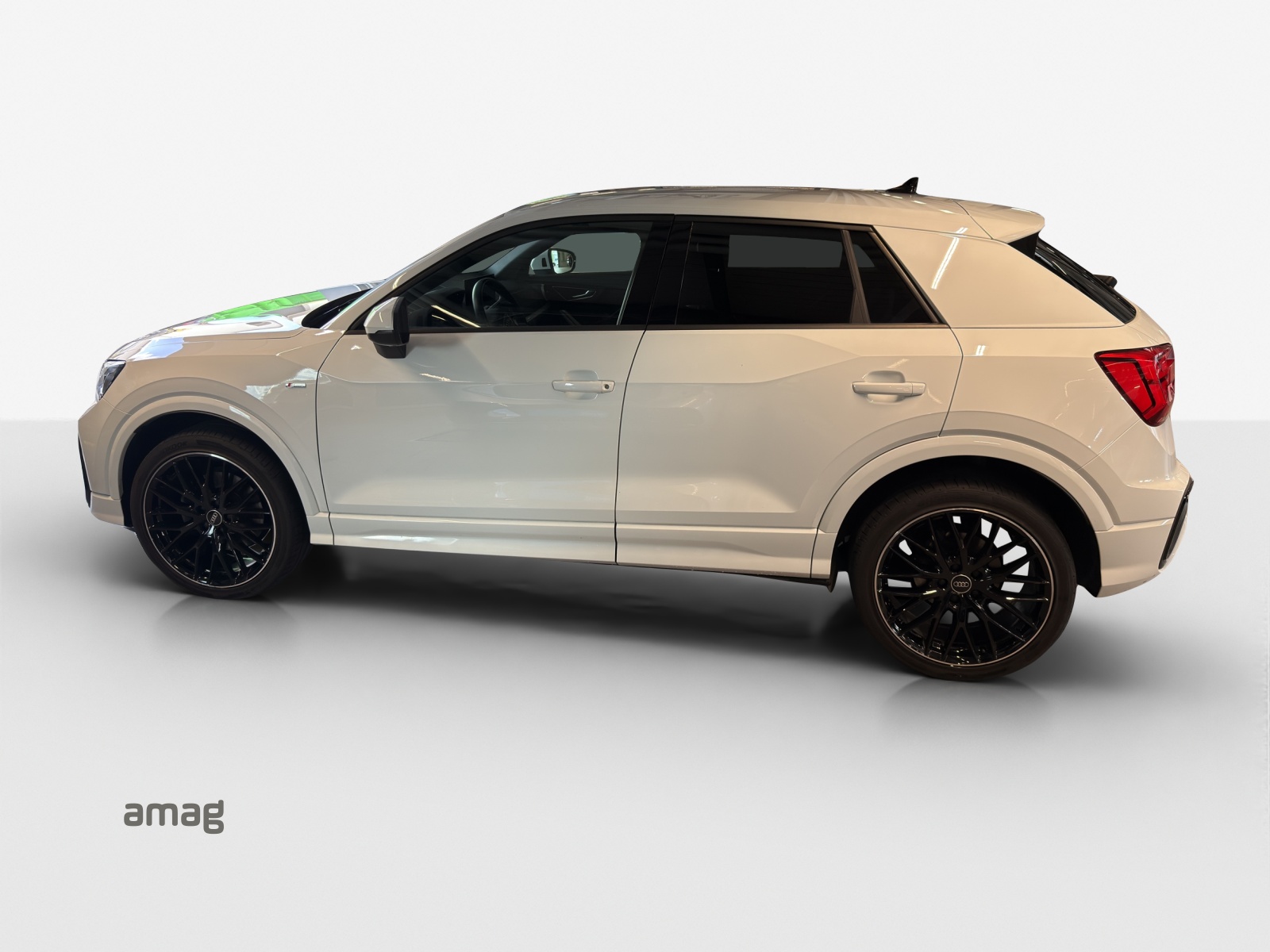 AUDI Q2 35 TFSI S line S-tronic-showroom-element-1