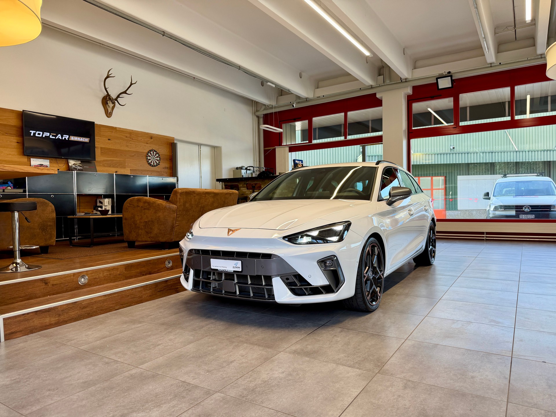 CUPRA LEON ST 2.0 TSI VZ DSG 4Drive-showroom-element-1