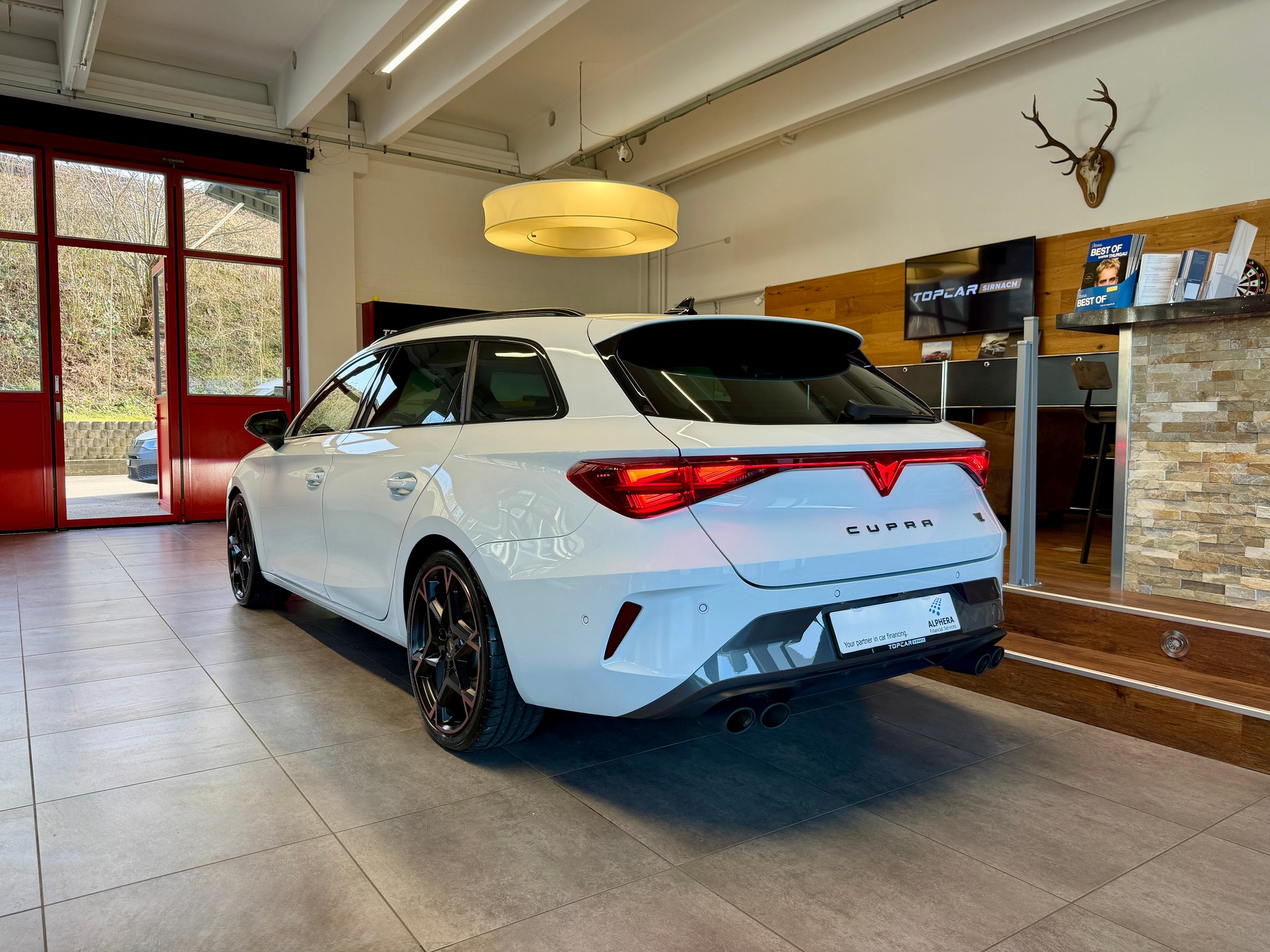 CUPRA LEON ST 2.0 TSI VZ DSG 4Drive-showroom-element-3