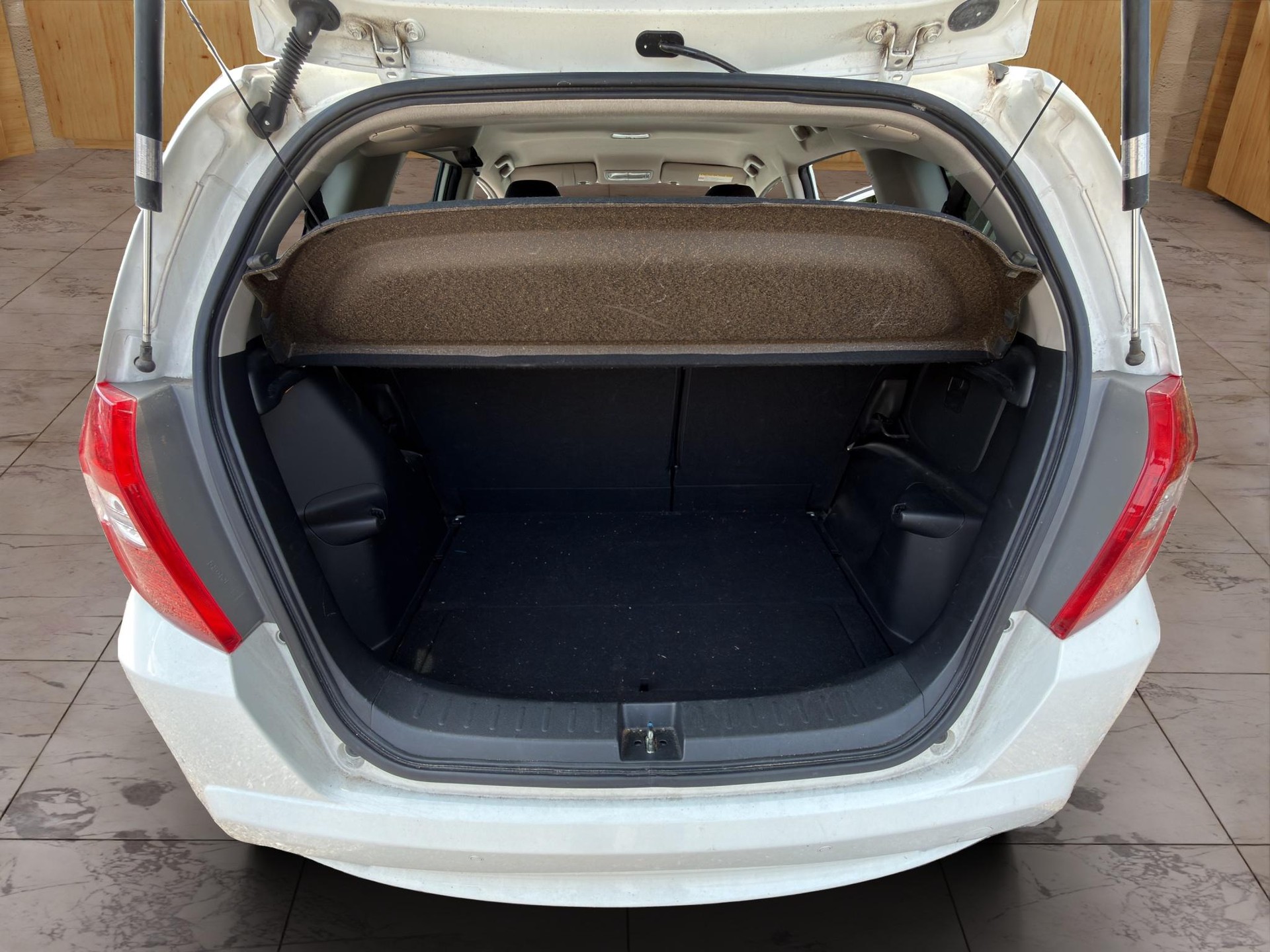 HONDA Jazz 1.4i Comfort Plus-image-21