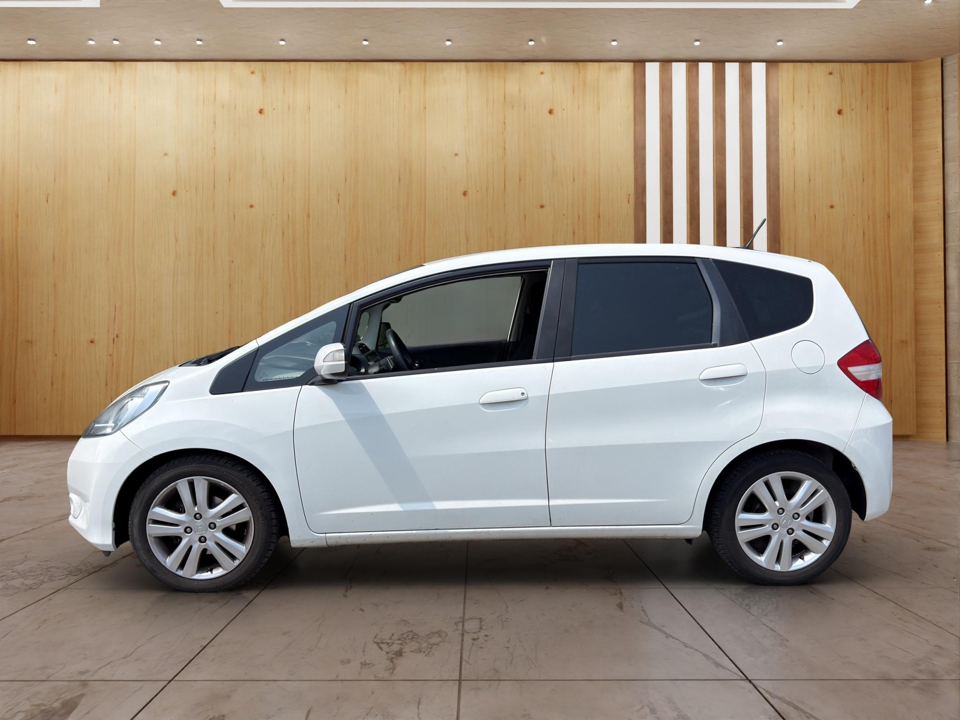 HONDA Jazz 1.4i Comfort Plus-showroom-element-2