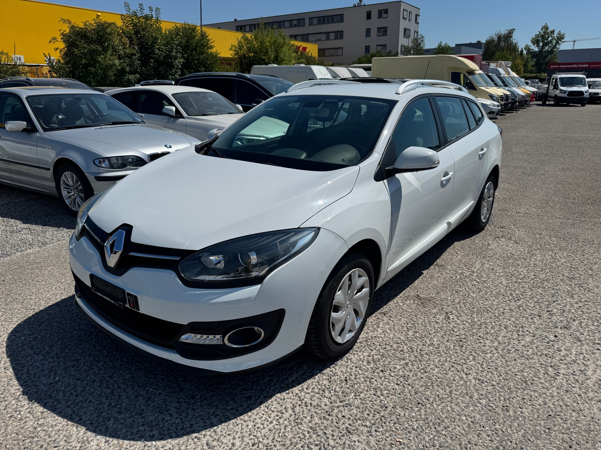 RENAULT Mégane Grandtour 1.5 dCi Expression EDC-image-1