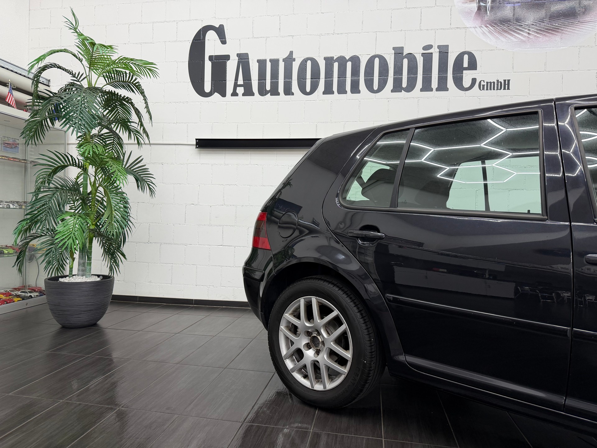VW Golf 1.6 16V Pacific⭐️-showroom-element-3
