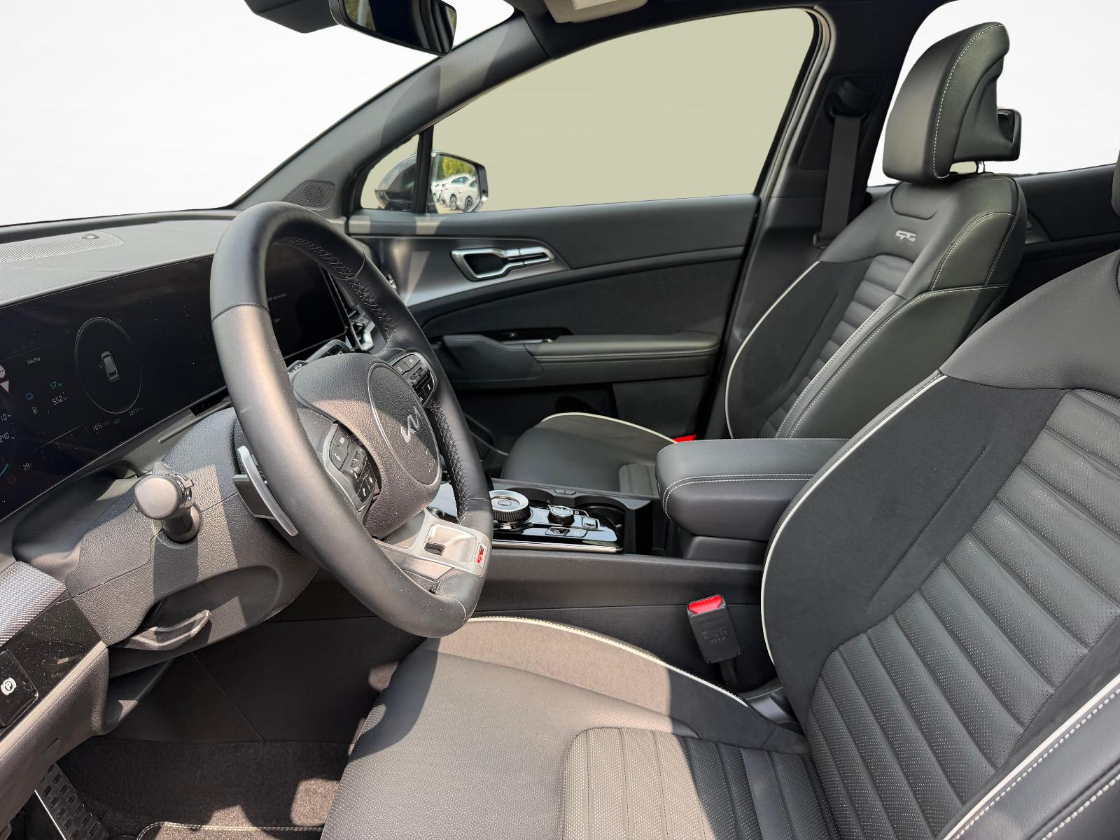 KIA Sportage 1.6 T-GDi PHEV GT-Line-showroom-element-1