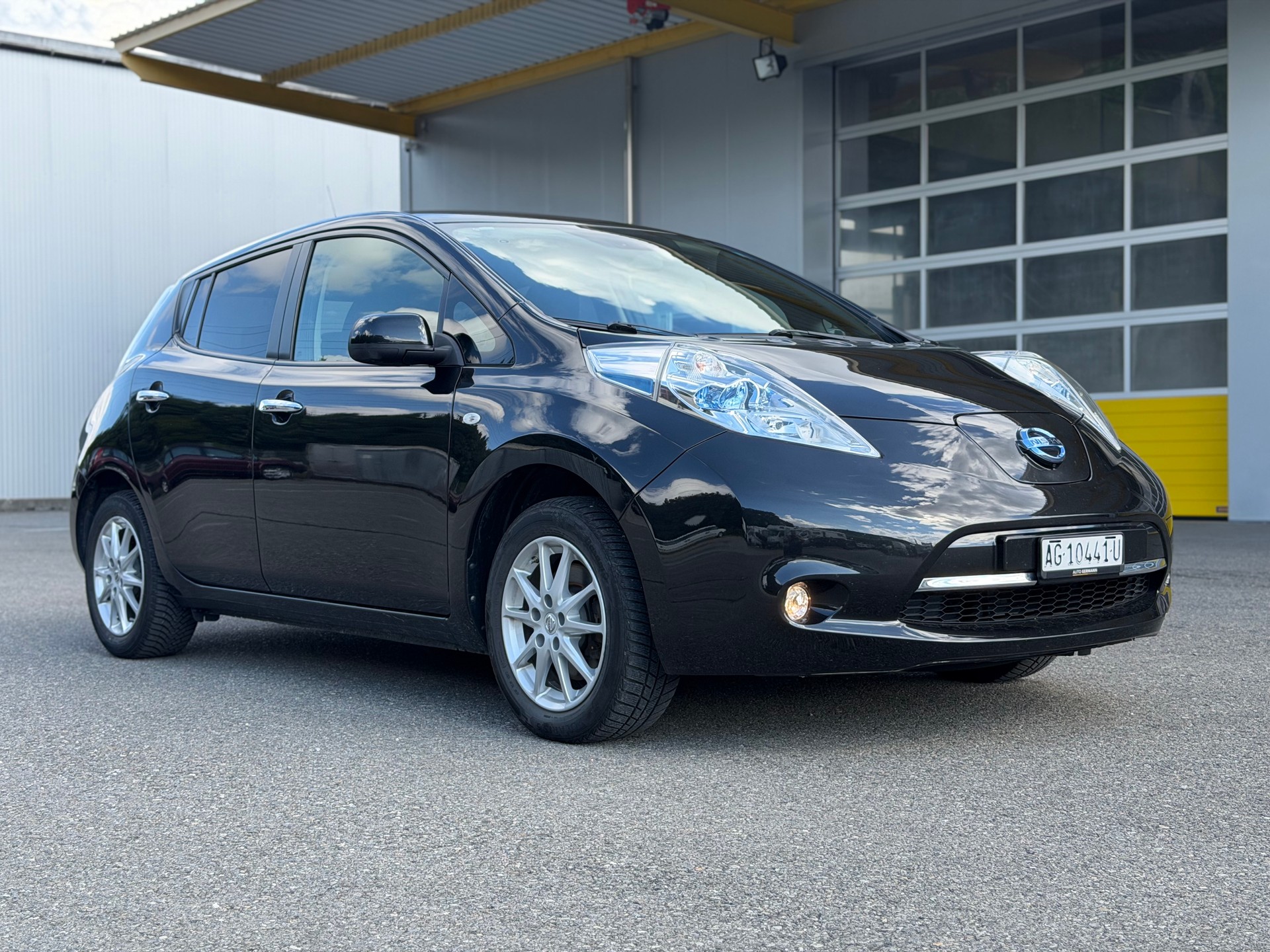 NISSAN Leaf acenta 24kWh (incl battery)