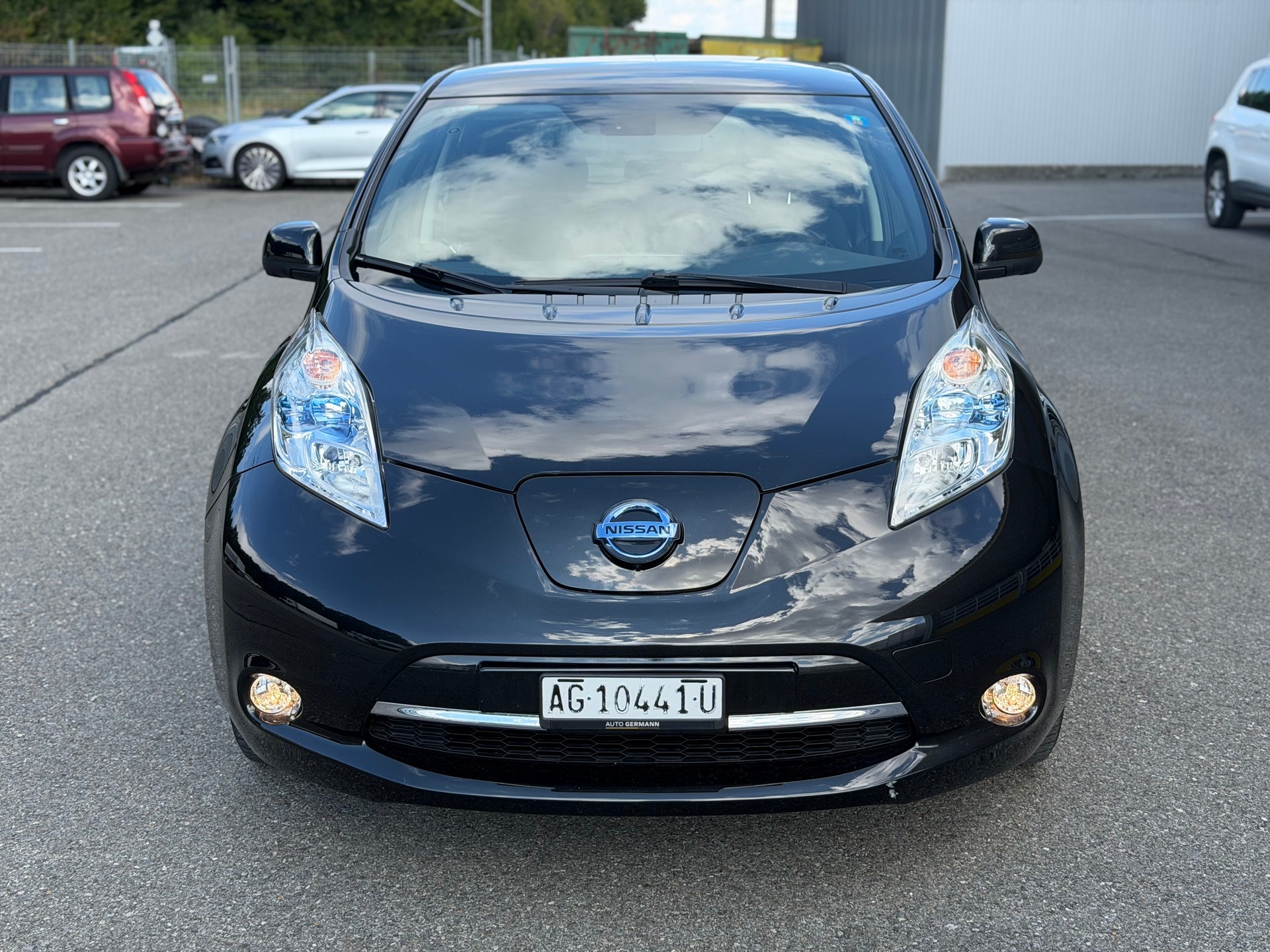 NISSAN Leaf acenta 24kWh (incl battery)-image-1