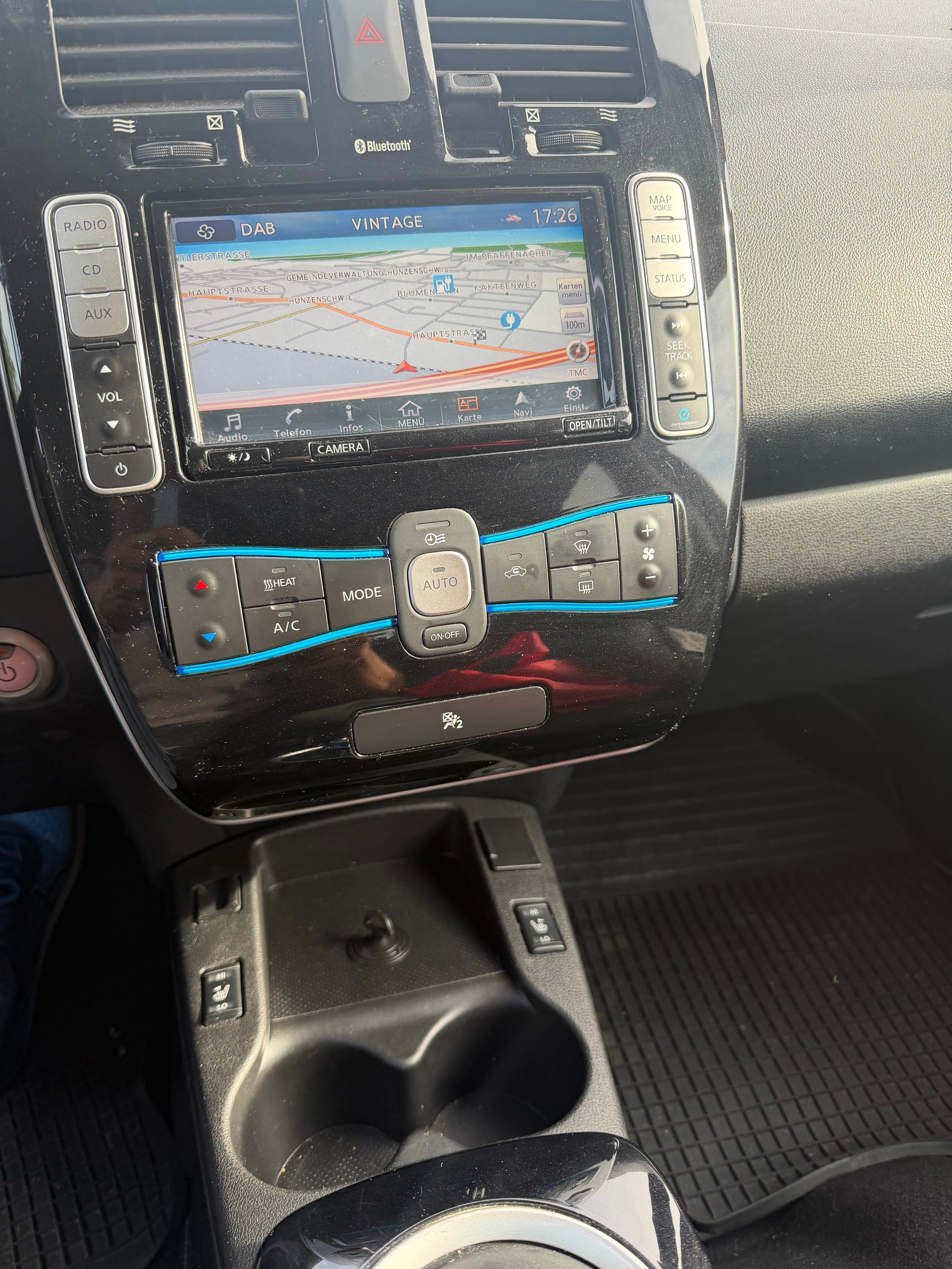 NISSAN Leaf acenta 24kWh (incl battery)-image-13