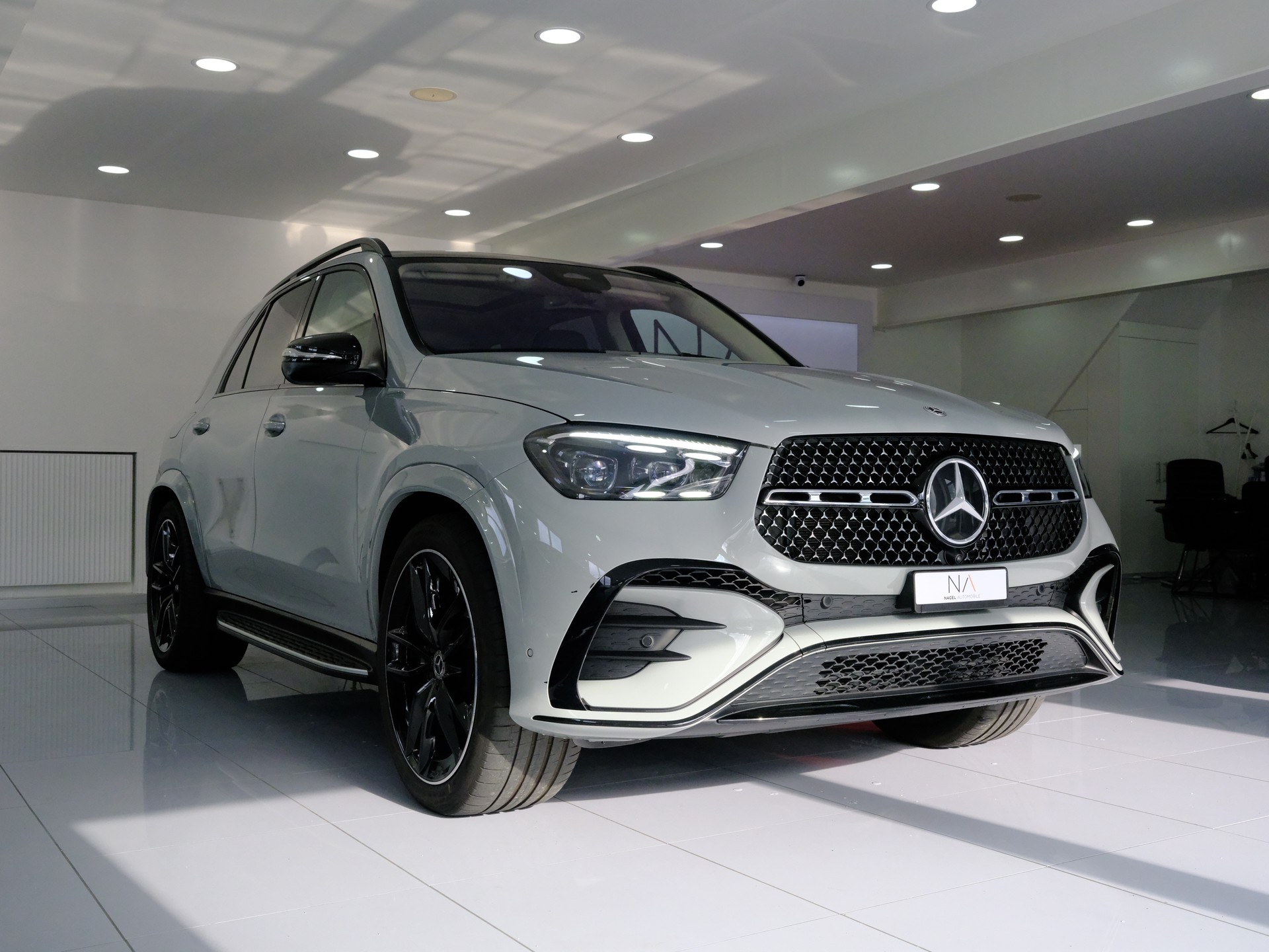 MERCEDES-BENZ GLE 450 d 4Matic 9G-Tronic-showroom-element-1