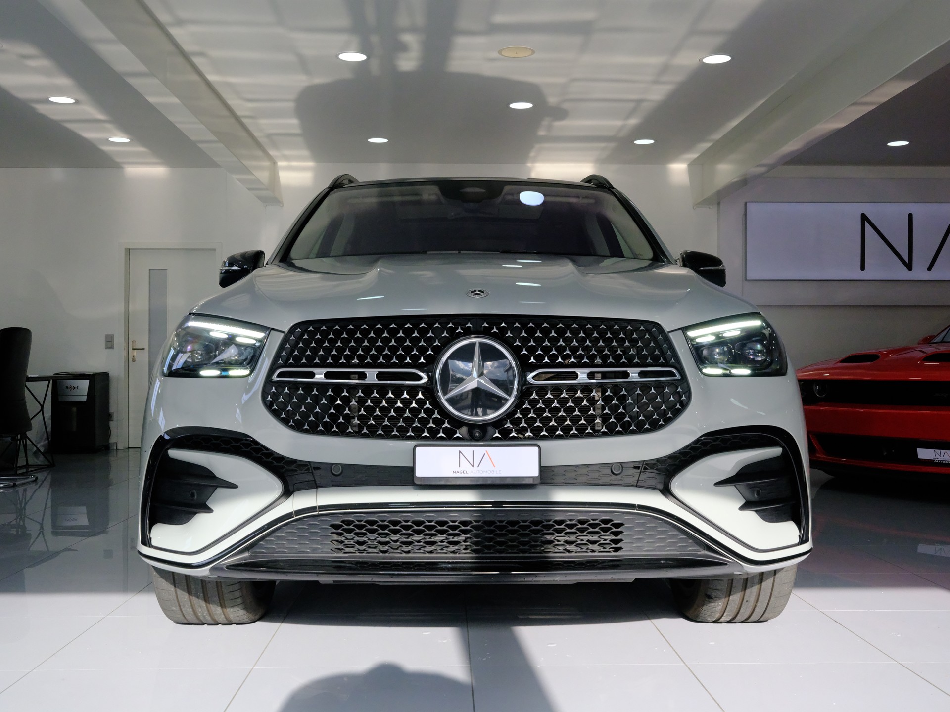MERCEDES-BENZ GLE 450 d 4Matic 9G-Tronic-showroom-element-2