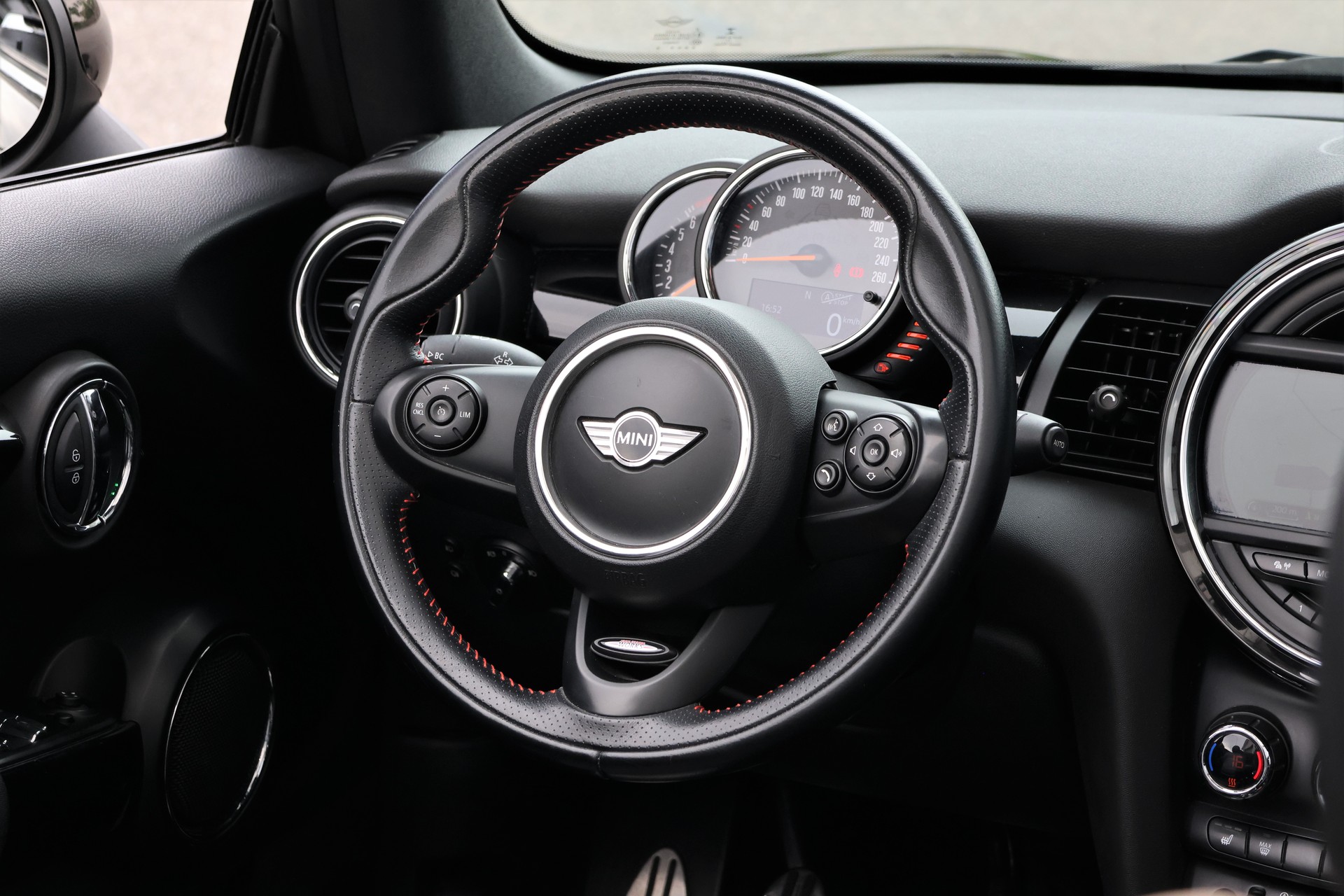 MINI Cooper S Cabriolet (CH)-image-20
