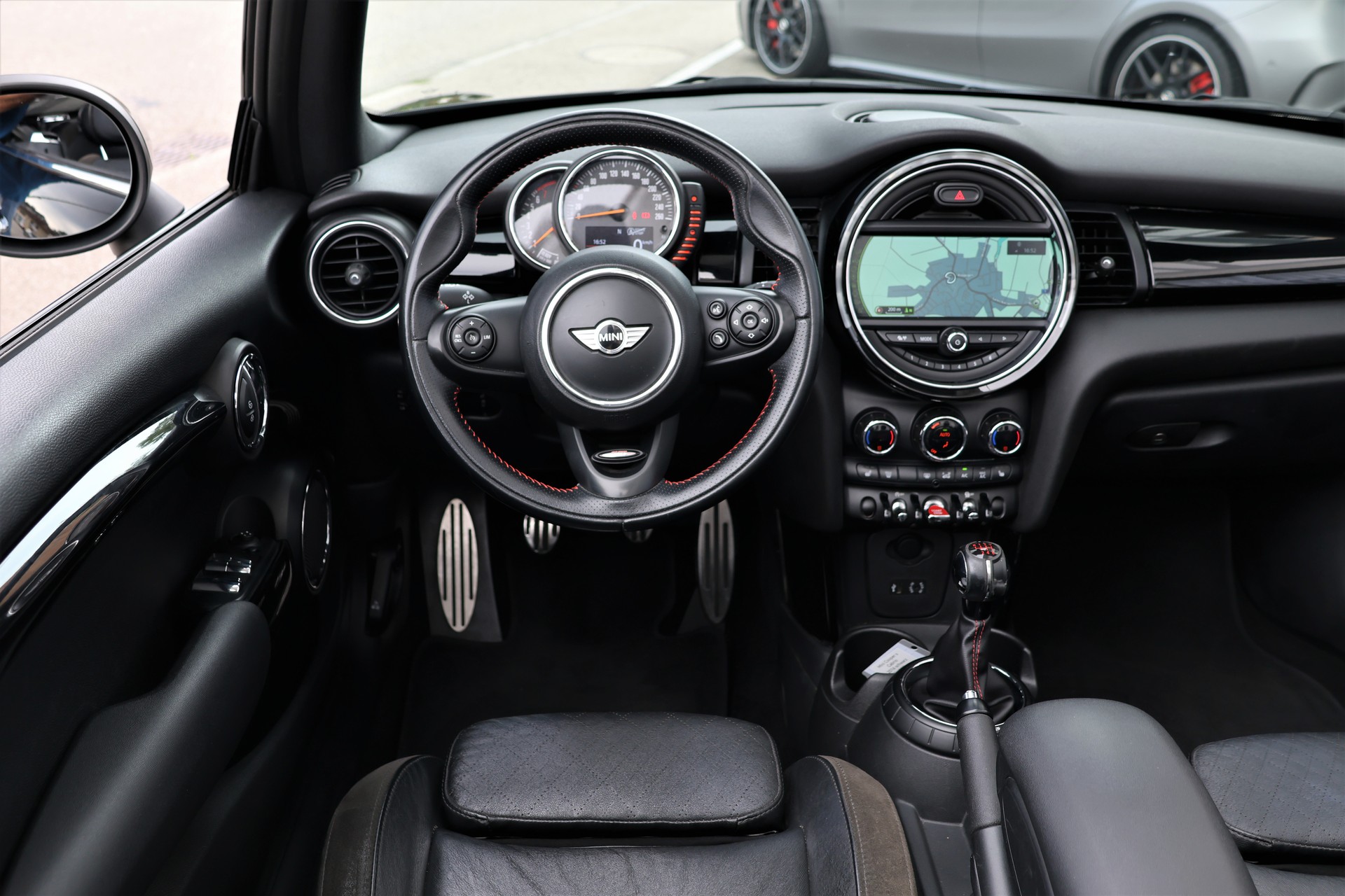 MINI Cooper S Cabriolet (CH)-image-19