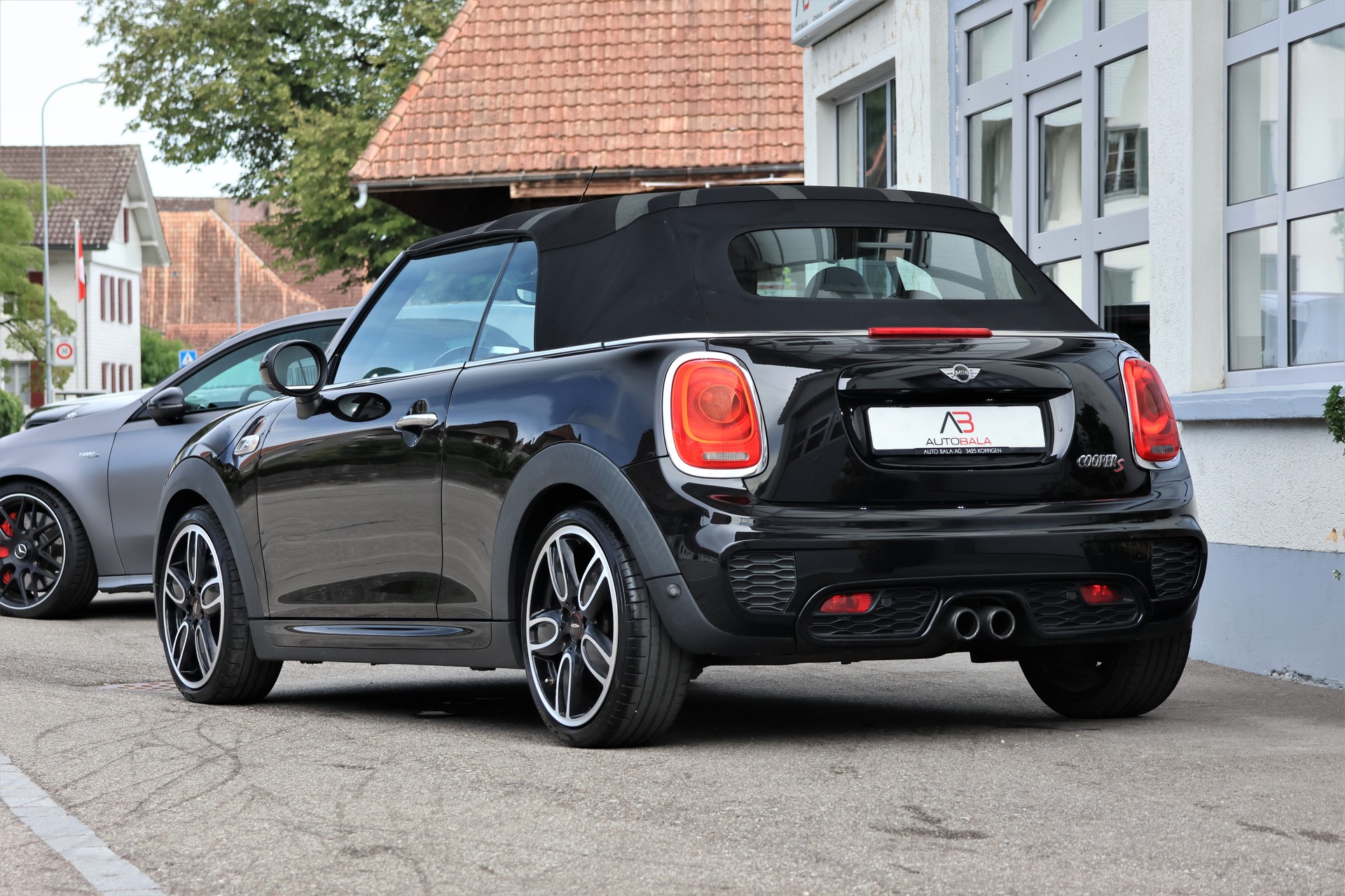 MINI Cooper S Cabriolet (CH)-showroom-element-2