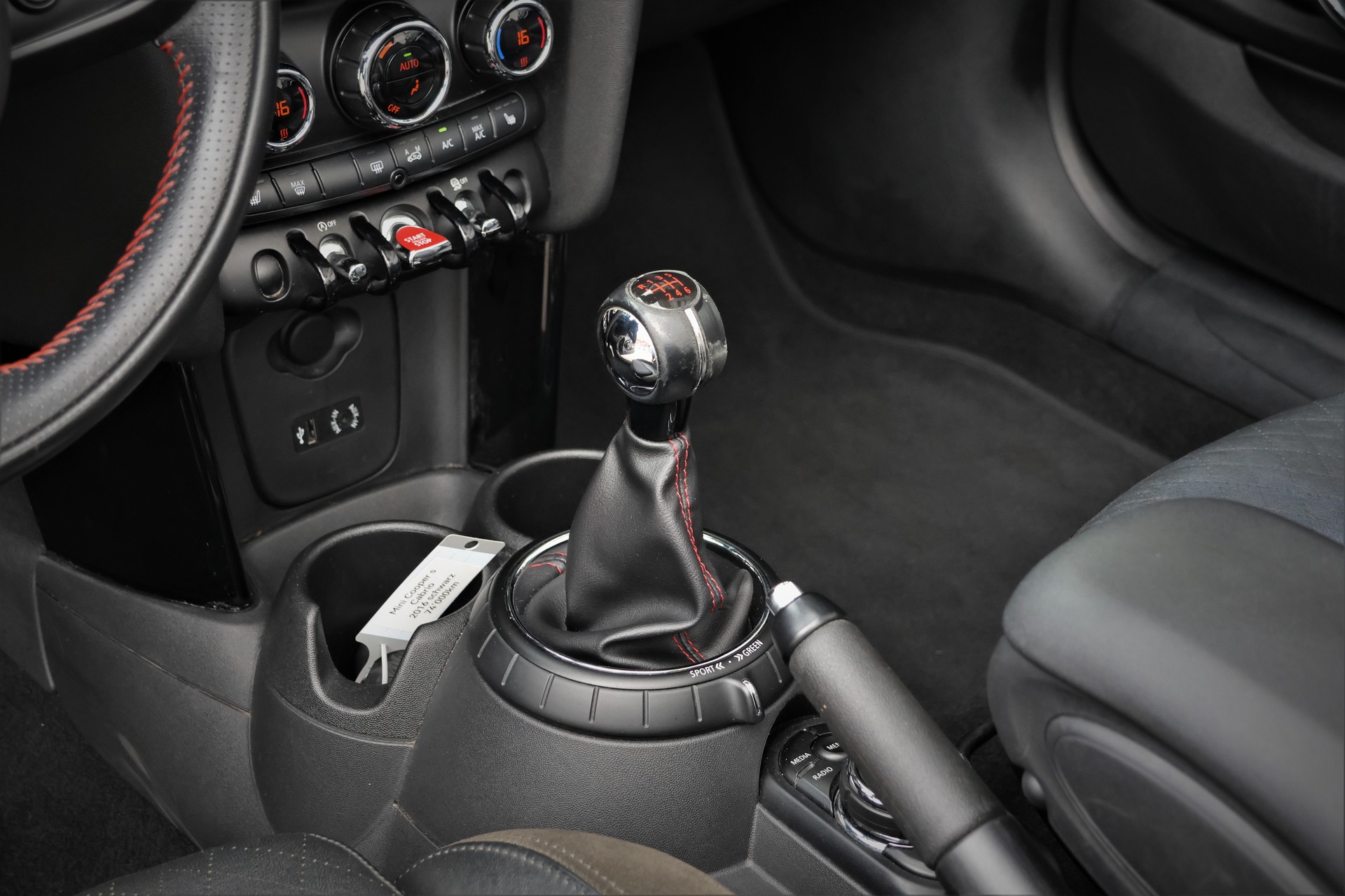 MINI Cooper S Cabriolet (CH)-image-17