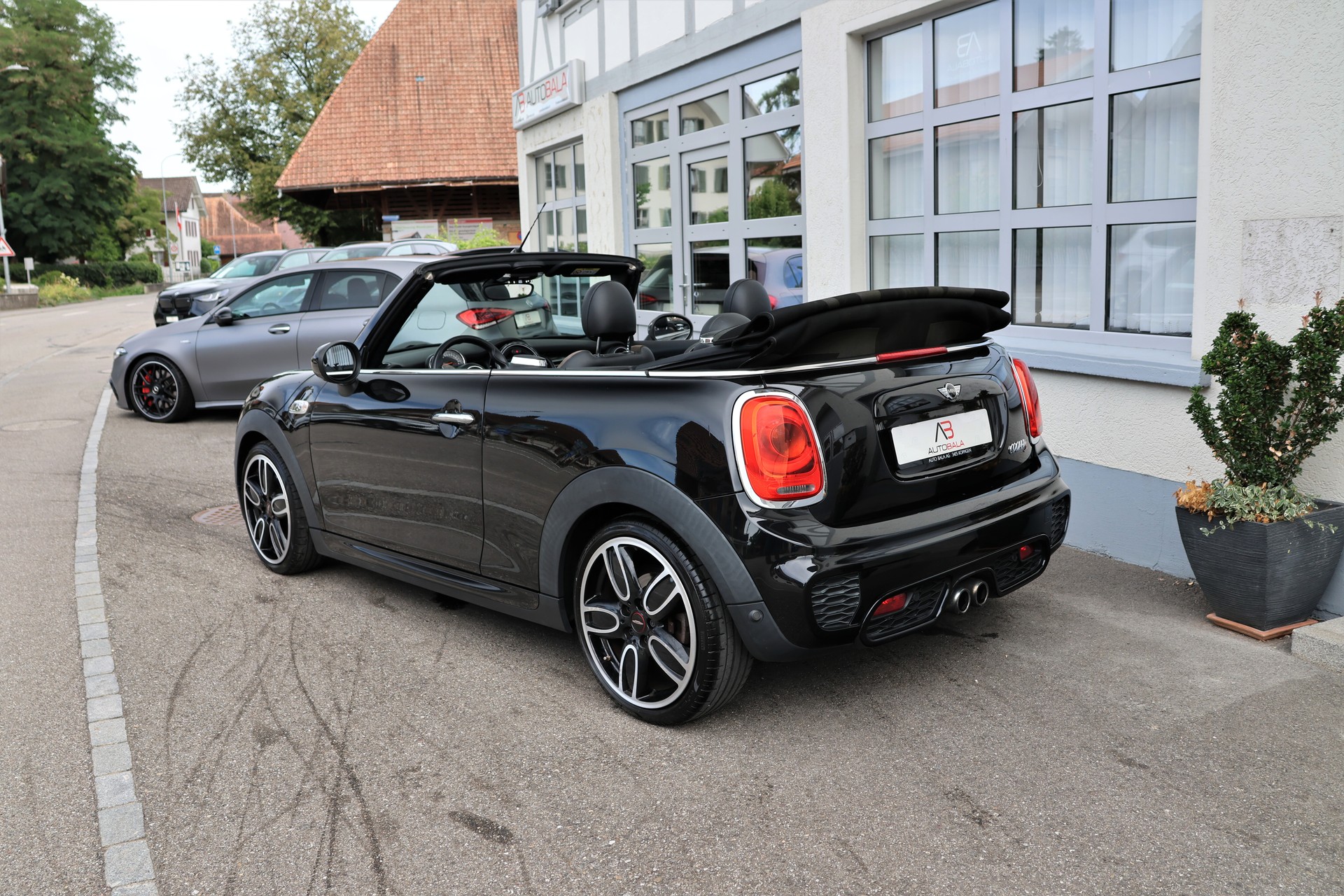 MINI Cooper S Cabriolet (CH)-image-12