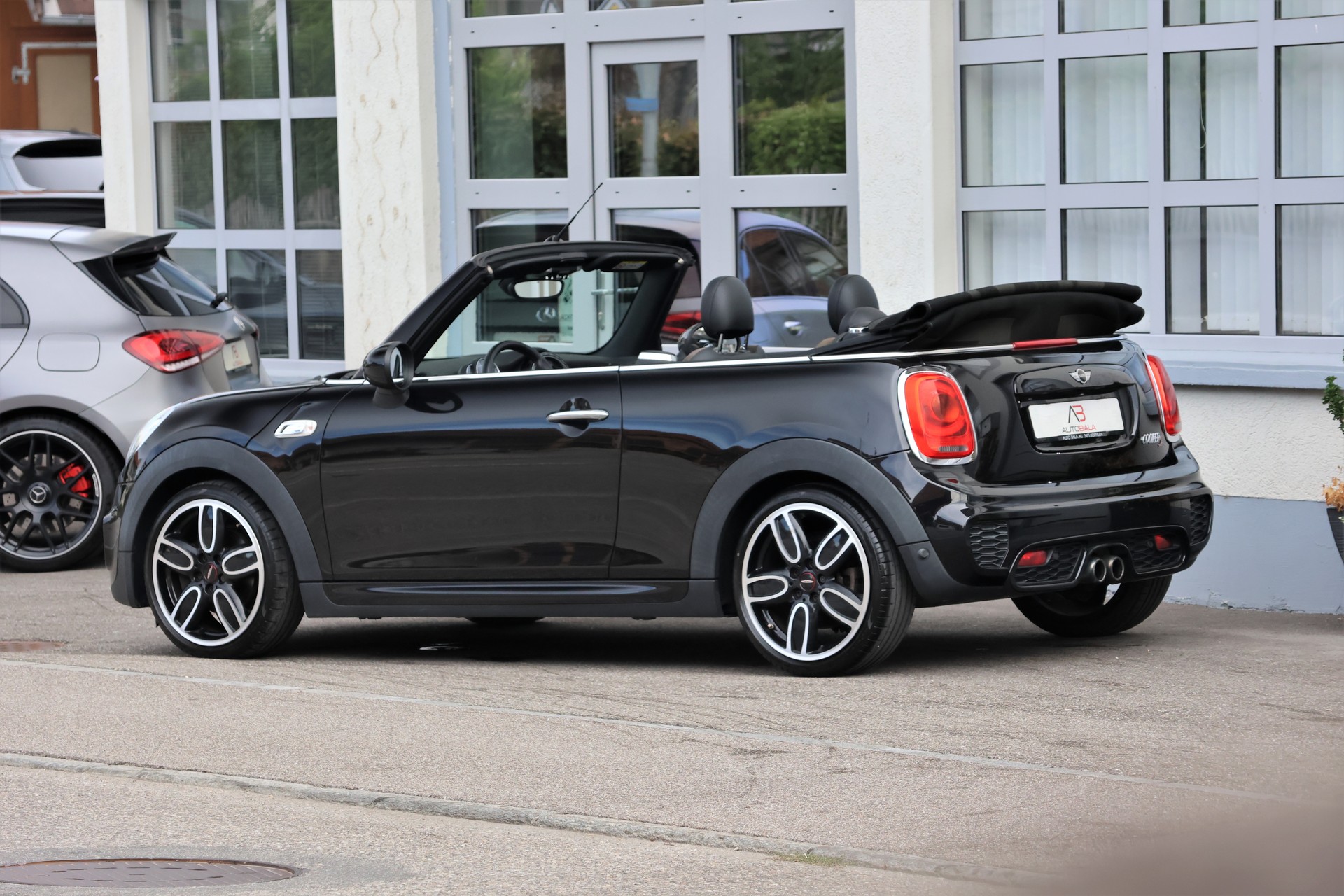 MINI Cooper S Cabriolet (CH)-image-10