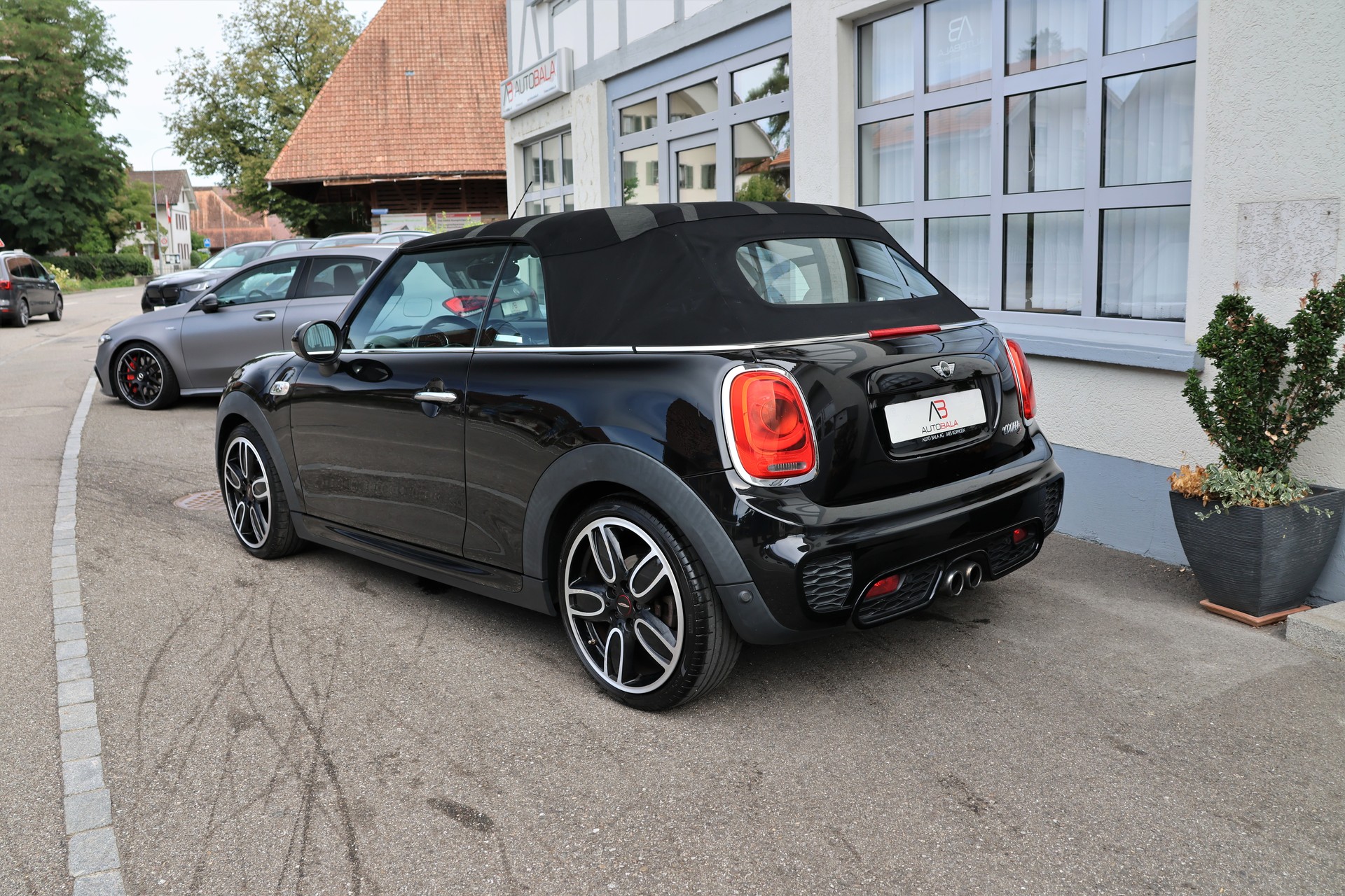 MINI Cooper S Cabriolet (CH)-image-5