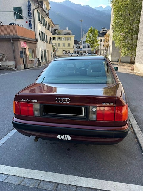AUDI 100-image-1