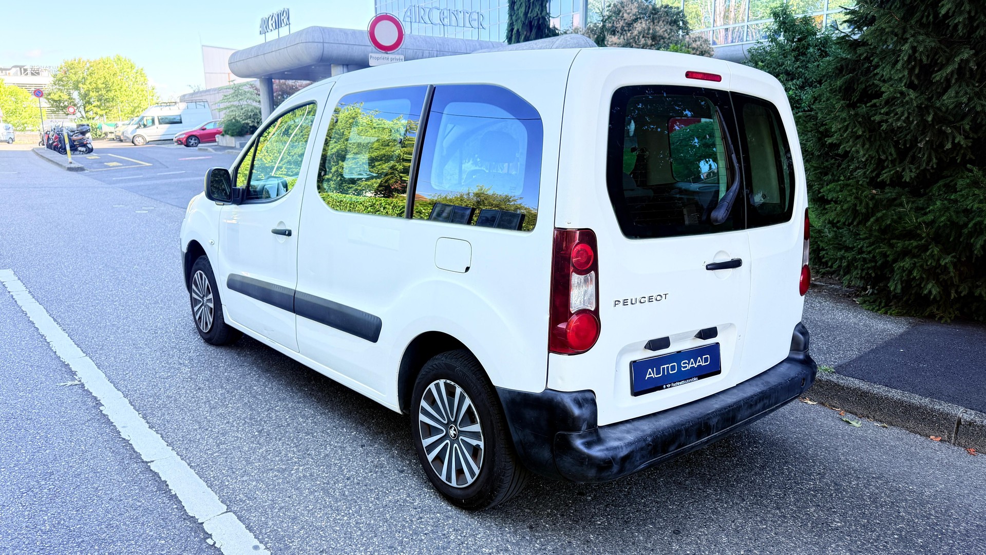 PEUGEOT Partner 1.6 Active-image-1