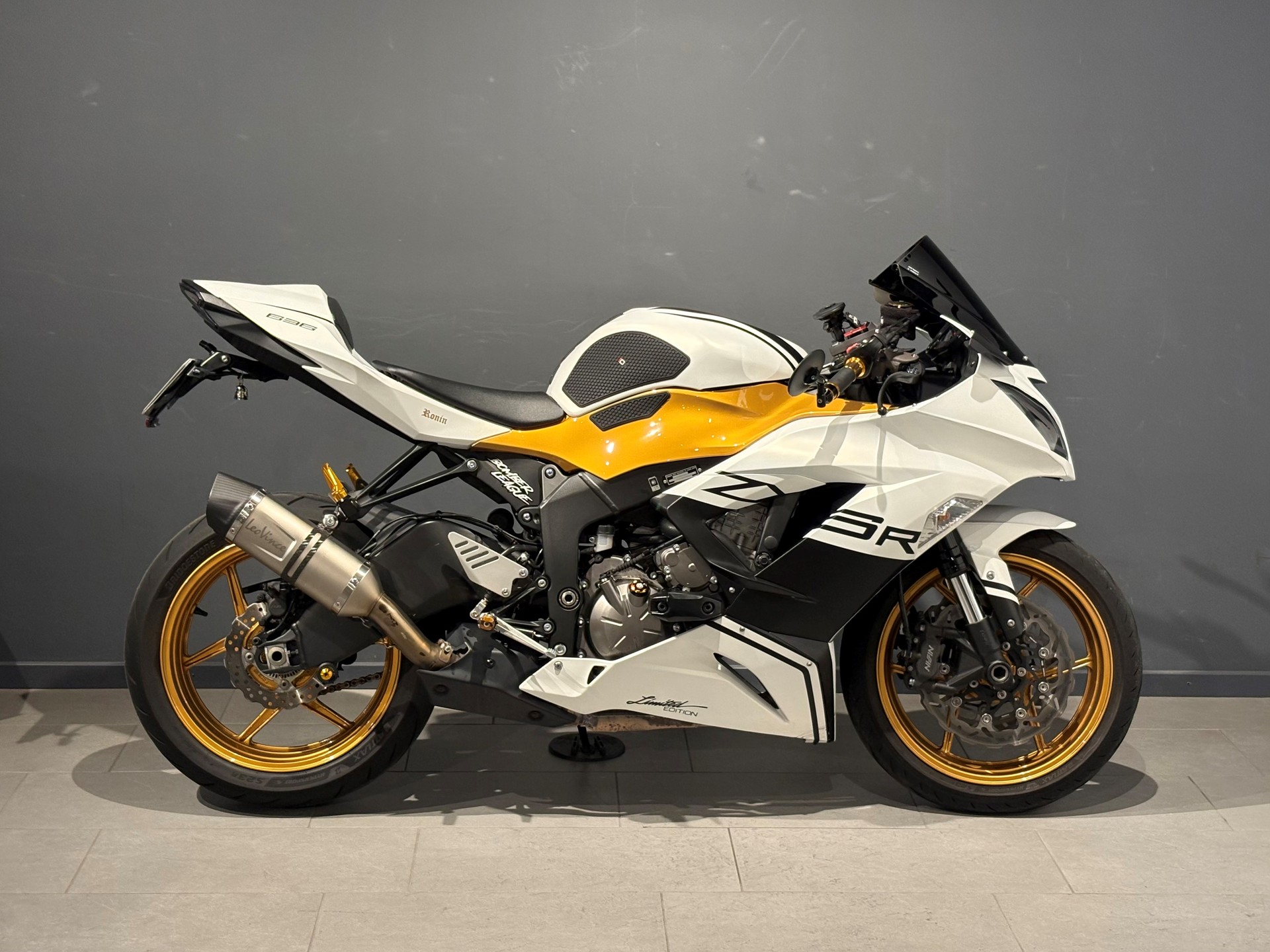 KAWASAKI Ninja ZX-6R (636)