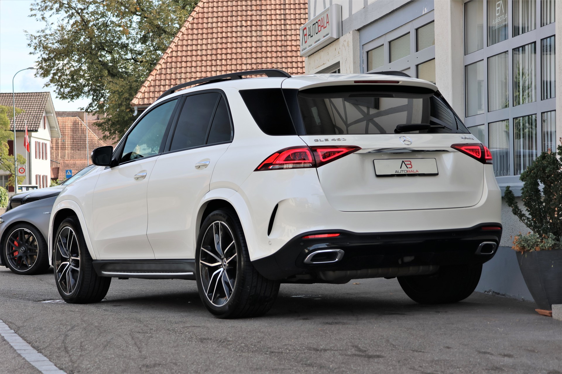 MERCEDES-BENZ GLE 450 4Matic AMG Line 9G-Tronic (CH) + 3.5T AHK-showroom-element-2