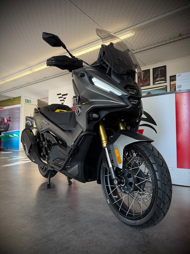 VOGE SR450 X-image-0