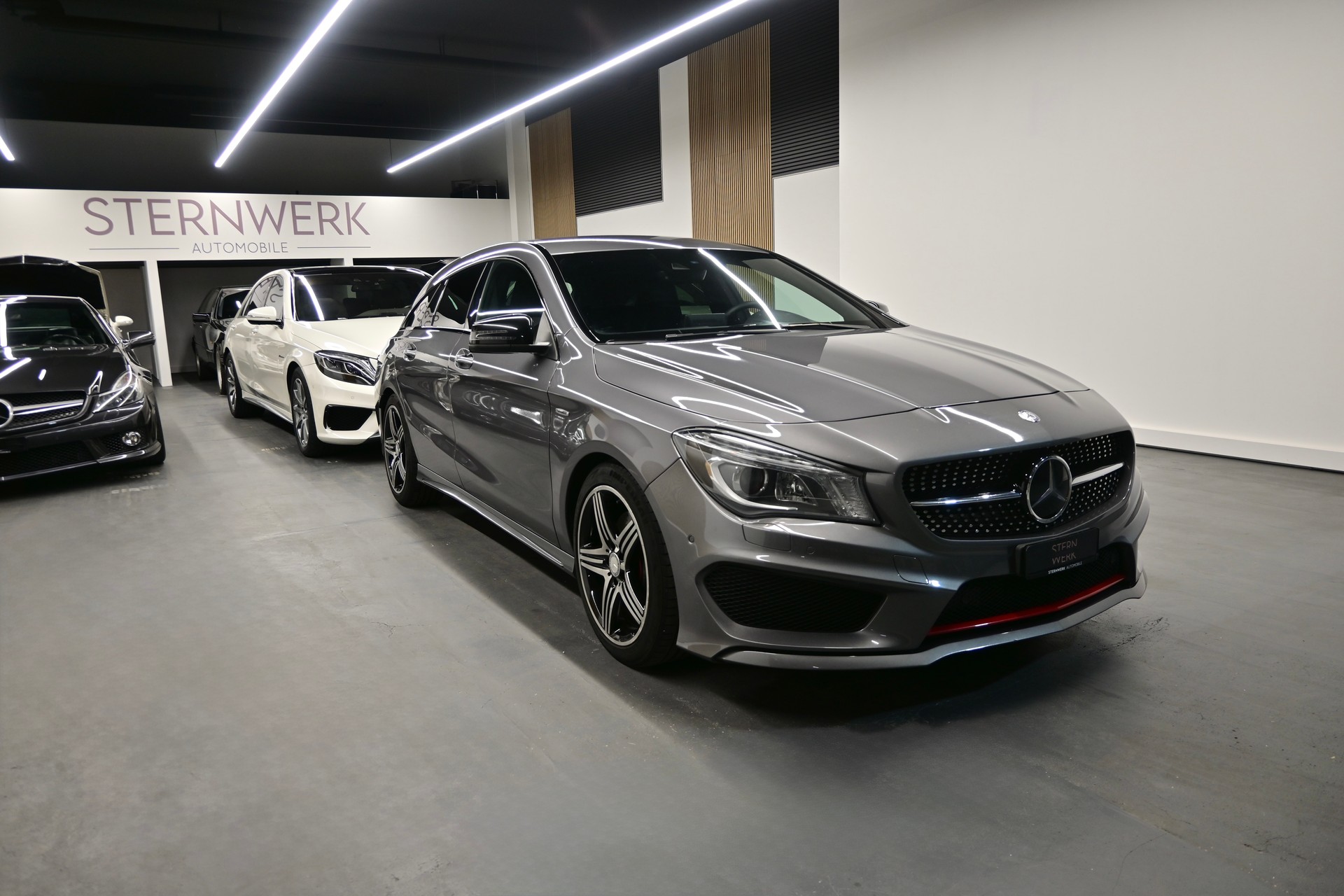 MERCEDES-BENZ CLA Shooting Brake 250 Sport 4Matic 7G-DCT-showroom-element-2