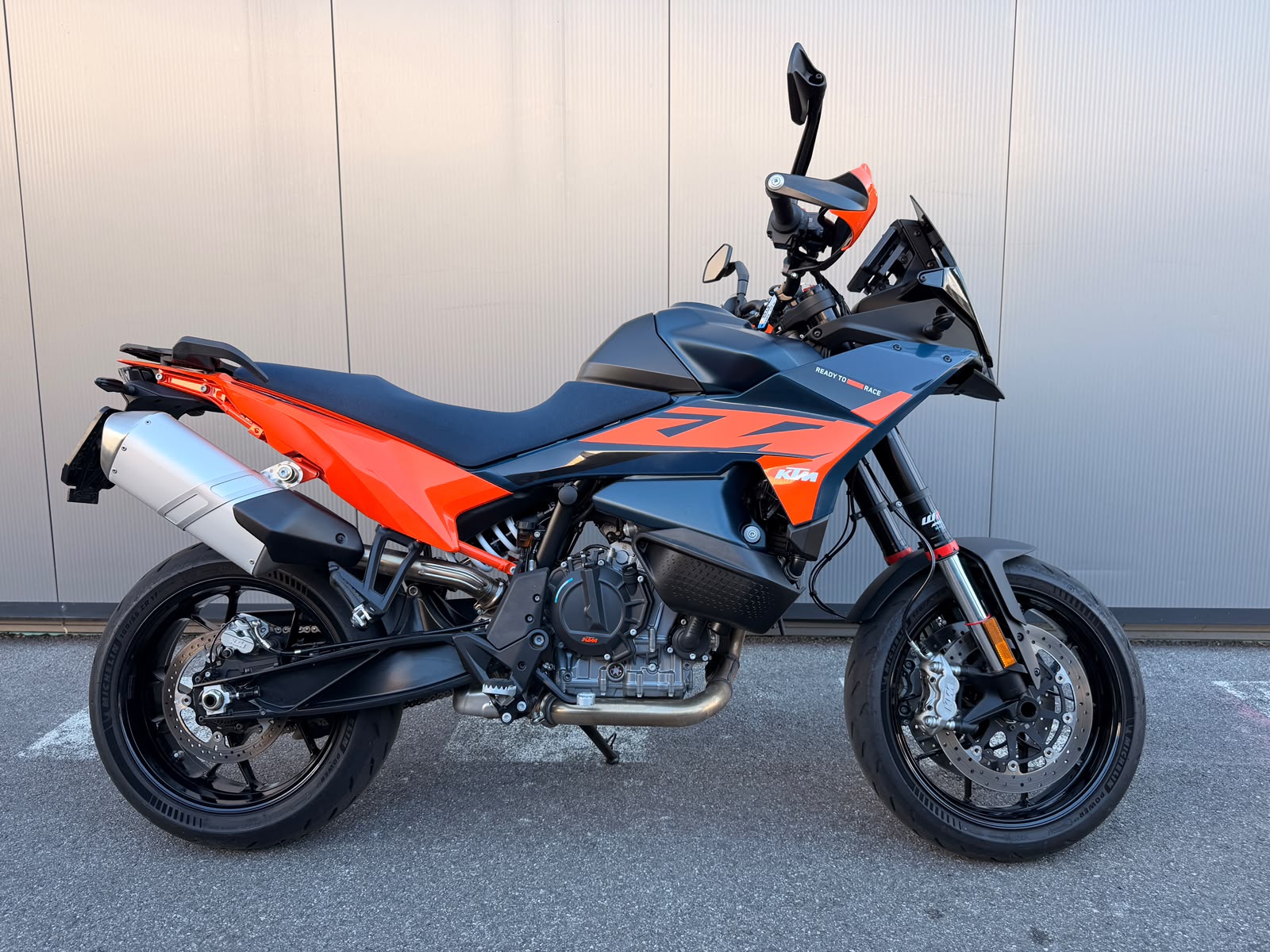 KTM 890 SMT