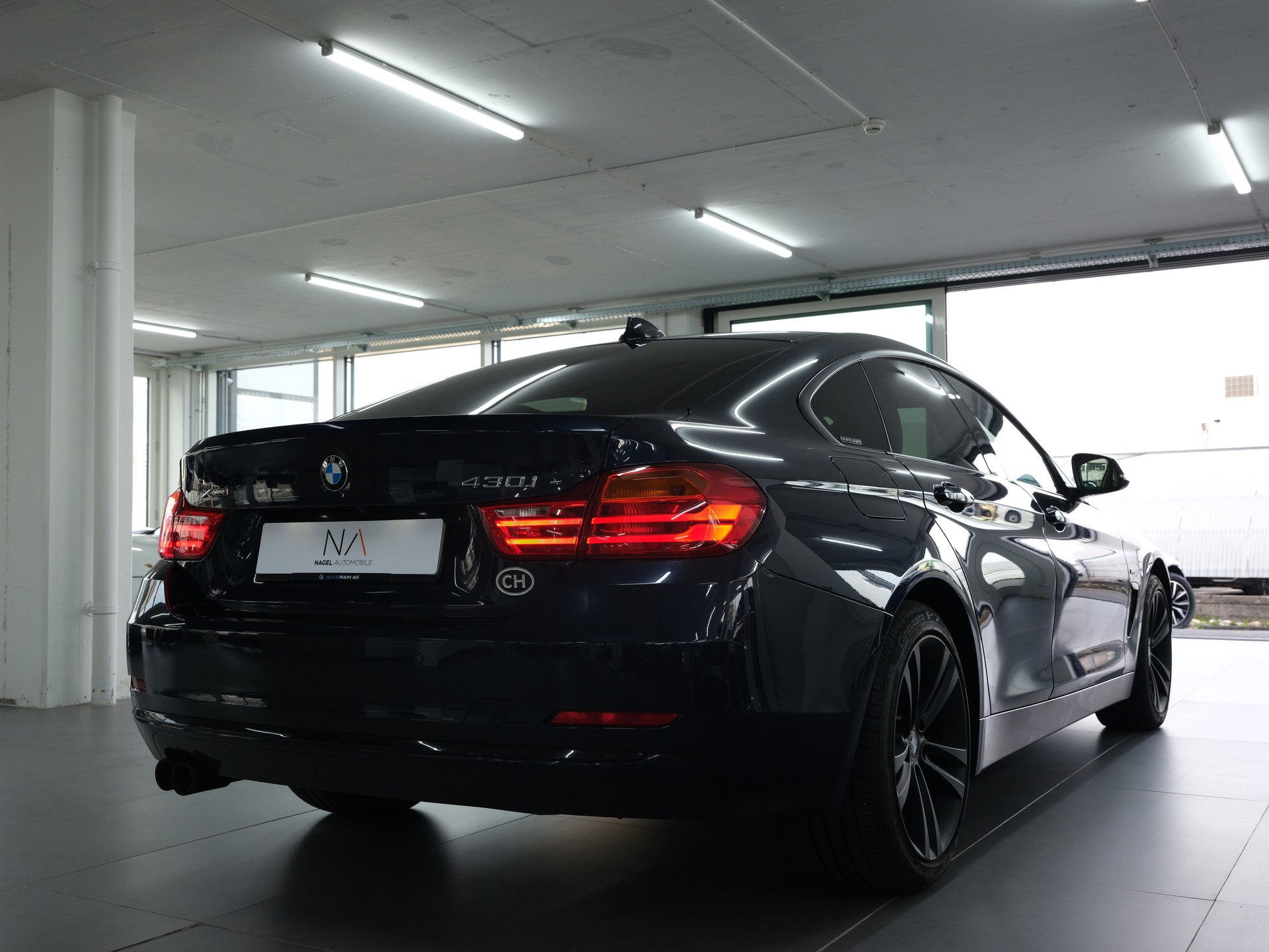 BMW 430i Gran Coupé xDrive Sport Line Steptronic *Rückfahrkamera* *Sport Line* *Leder*-showroom-element-2
